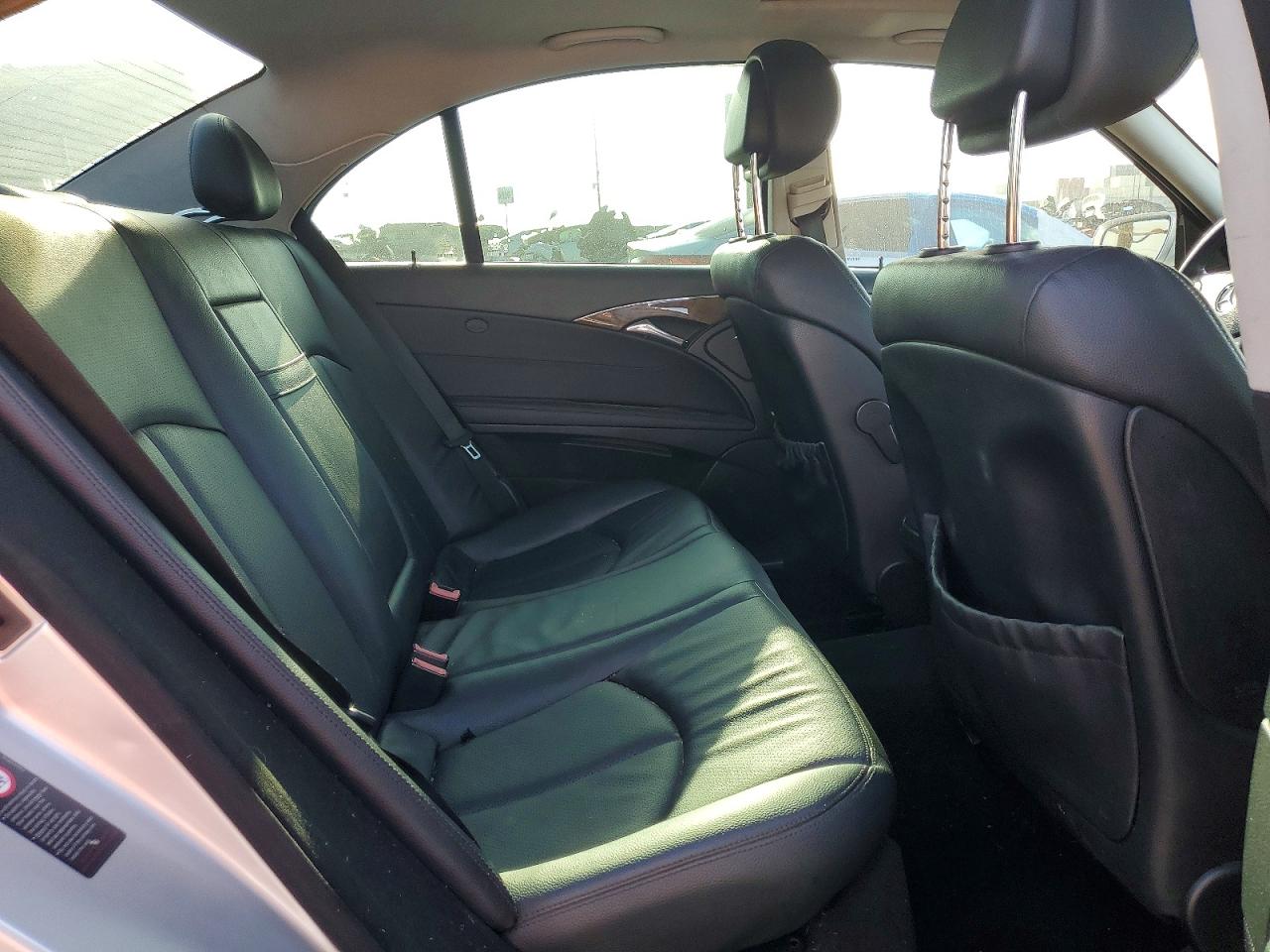 2008 Mercedes-benz E 350 Silver vin: WDBUF56X18B259161