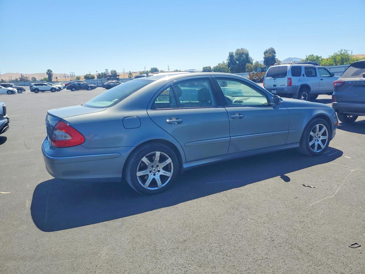 2007 Mercedes-benz E 350 Blue vin: WDBUF56X27B067021