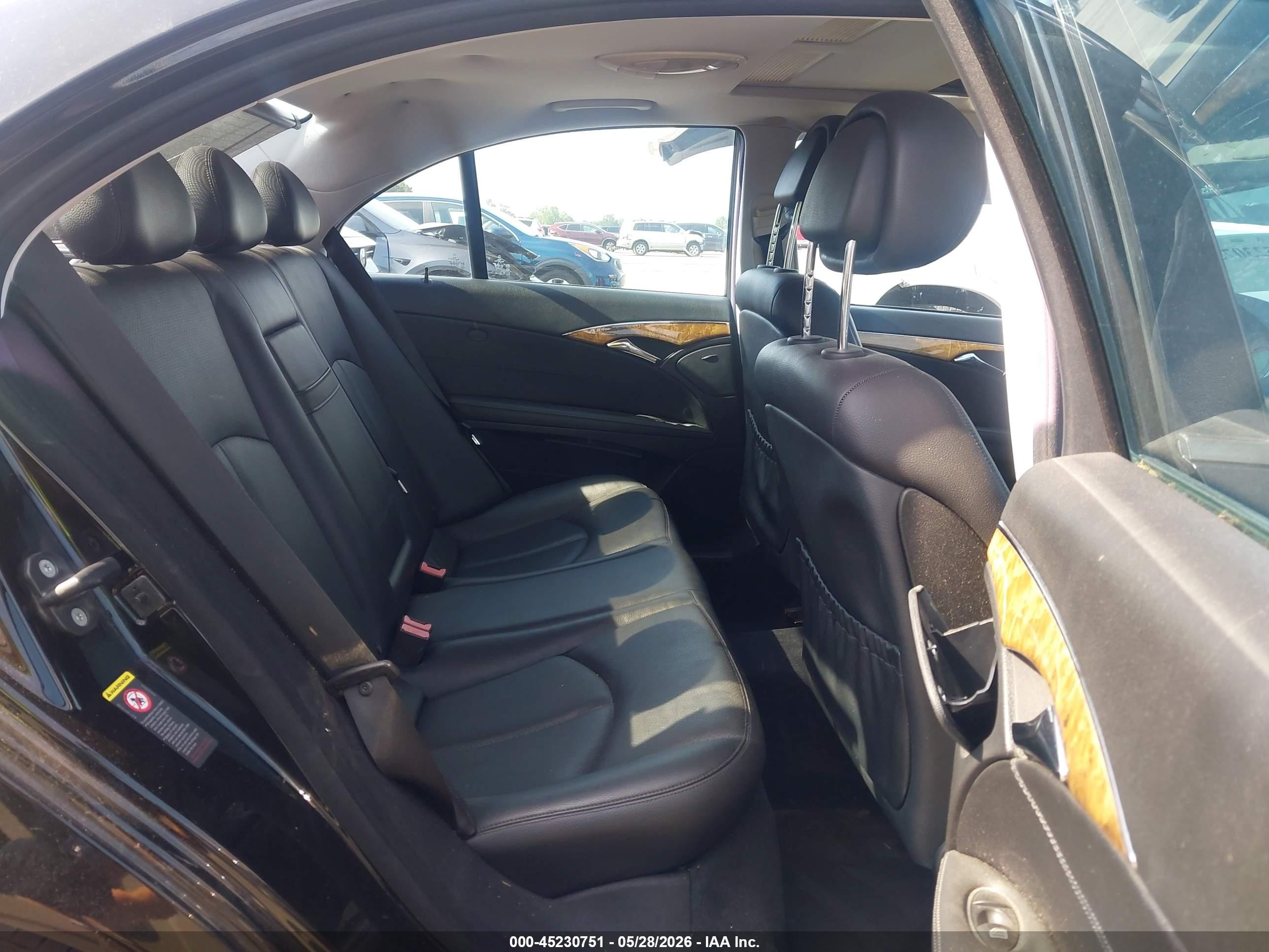 2007 Mercedes-benz E 350   Black vin: WDBUF56X27B079167
