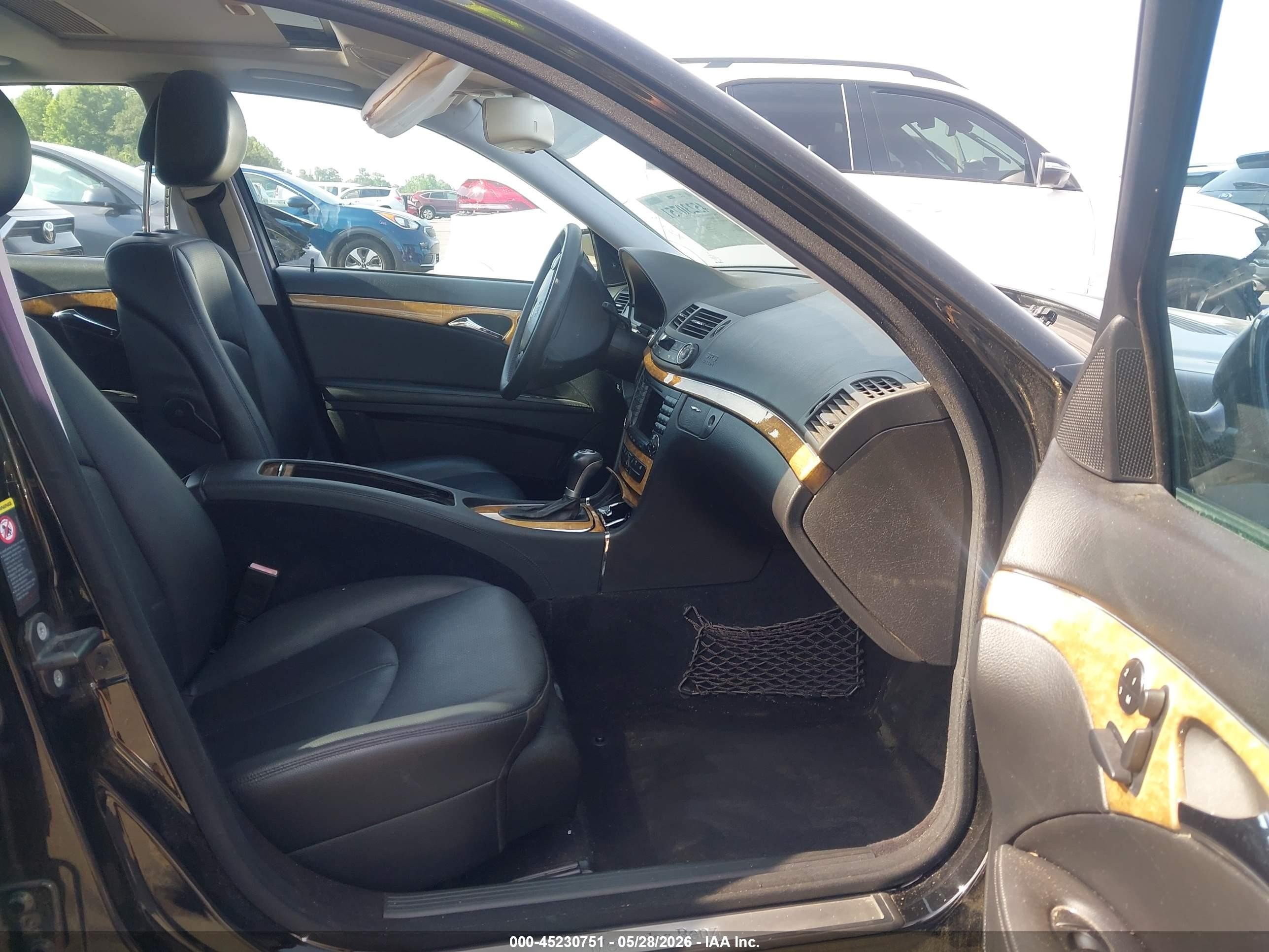 2007 Mercedes-benz E 350   Black vin: WDBUF56X27B079167