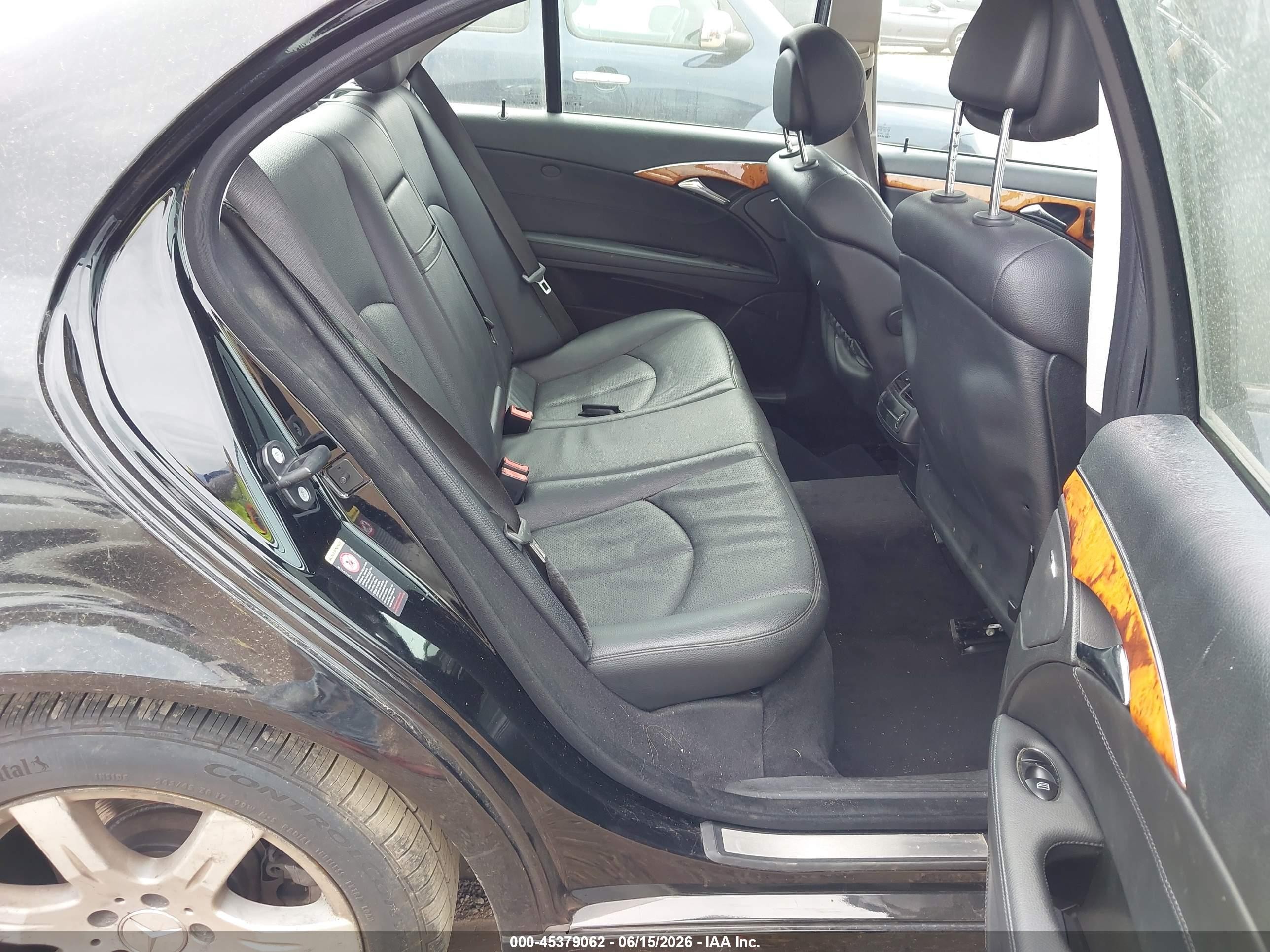 2007 Mercedes-benz E 350   Black vin: WDBUF56X27B091044