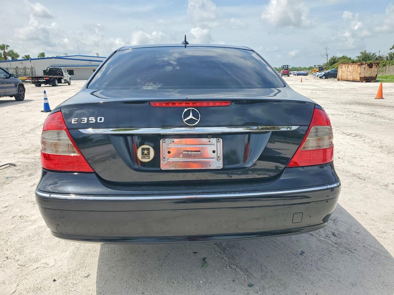 2008 Mercedes-benz E 350 Black vin: WDBUF56X28B212351