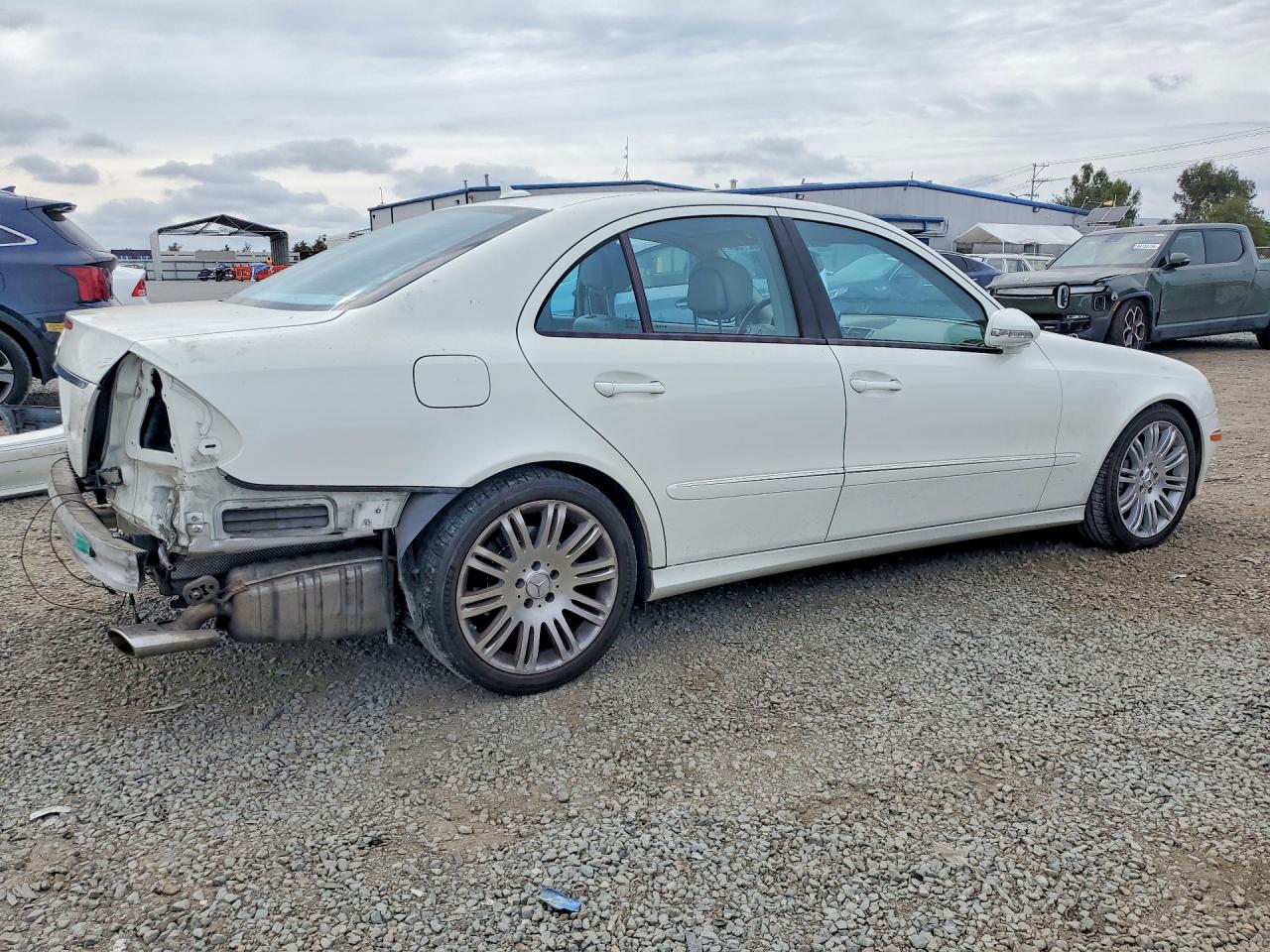 2008 Mercedes-benz E 350 Белый vin: WDBUF56X28B253191