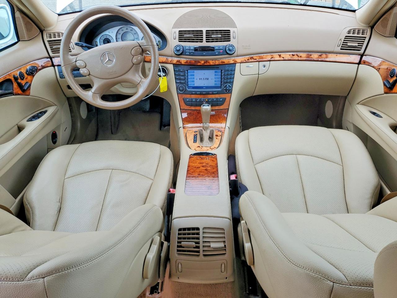 2008 Mercedes-benz E 350 Белый vin: WDBUF56X28B253191