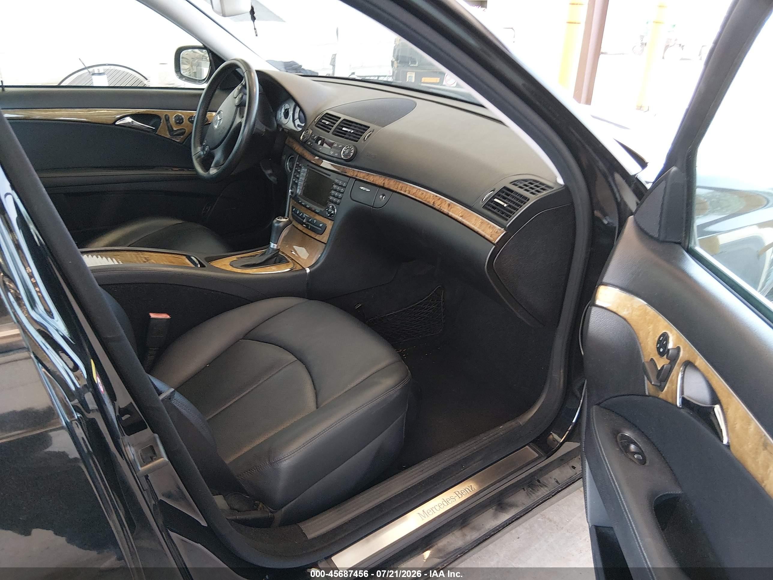 2008 Mercedes-benz E 350   Черный vin: WDBUF56X28B294100