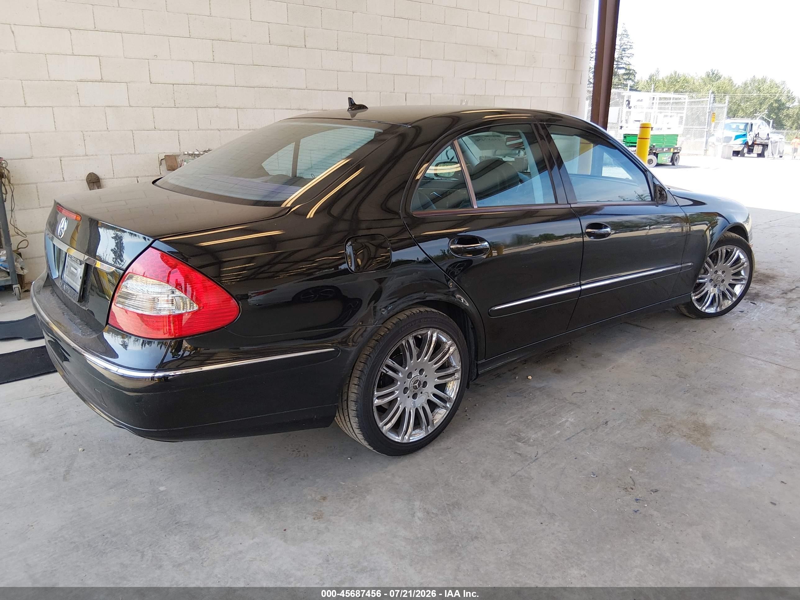 2008 Mercedes-benz E 350   Черный vin: WDBUF56X28B294100