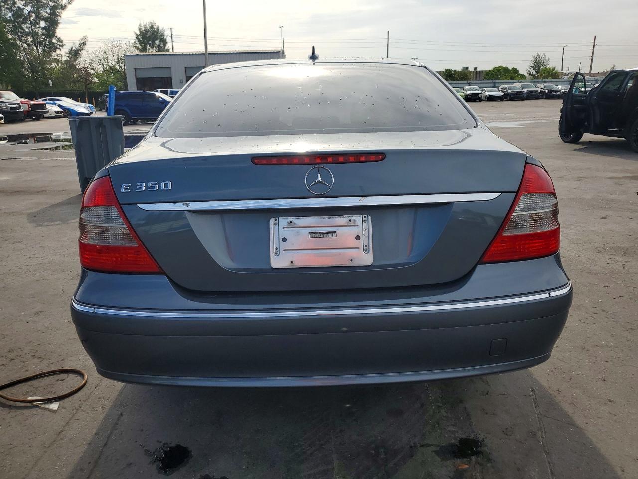 2008 Mercedes-benz E 350 Серый vin: WDBUF56X28B358541