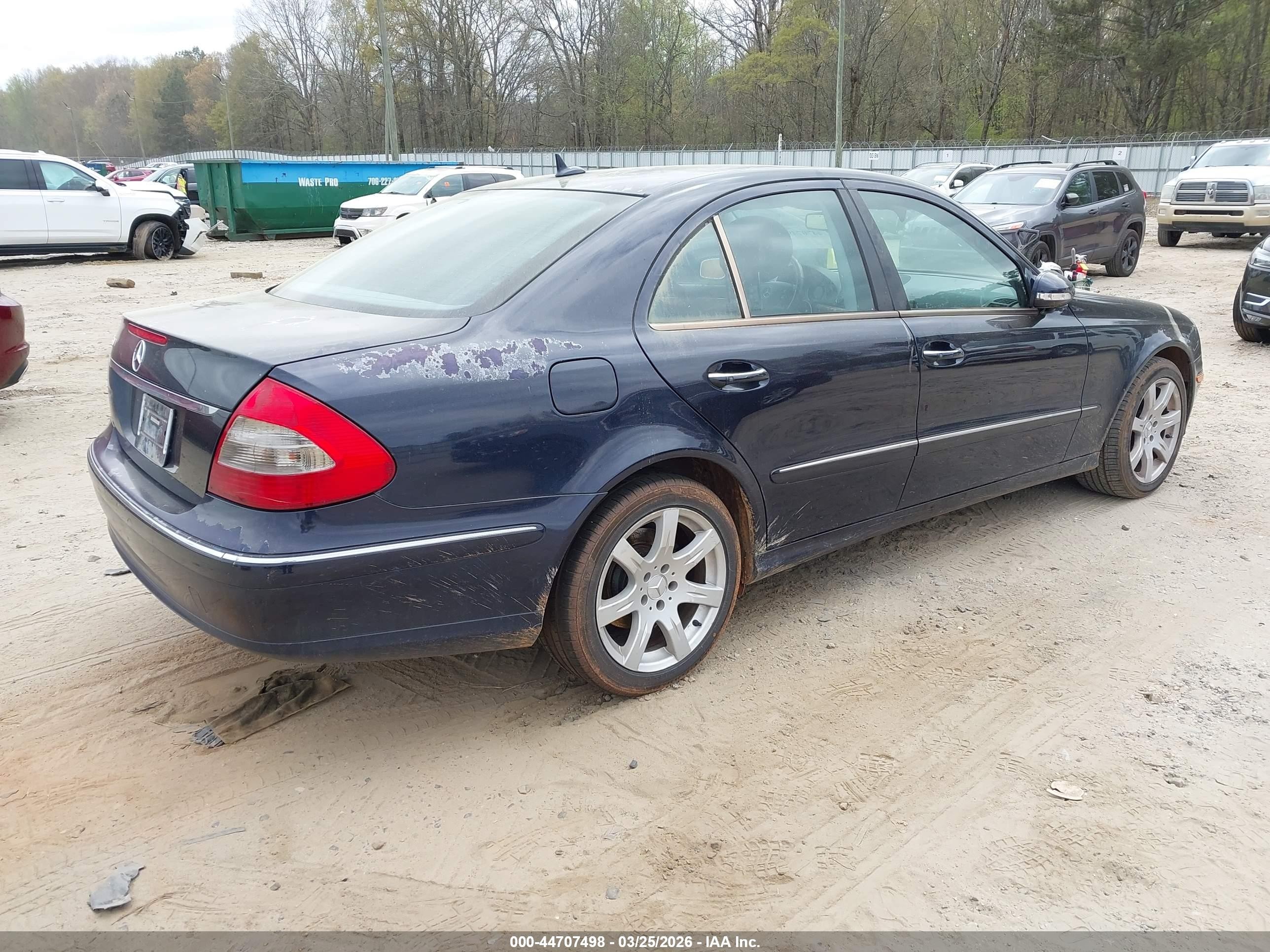 2007 Mercedes-benz E 350   Синий vin: WDBUF56X37B008530