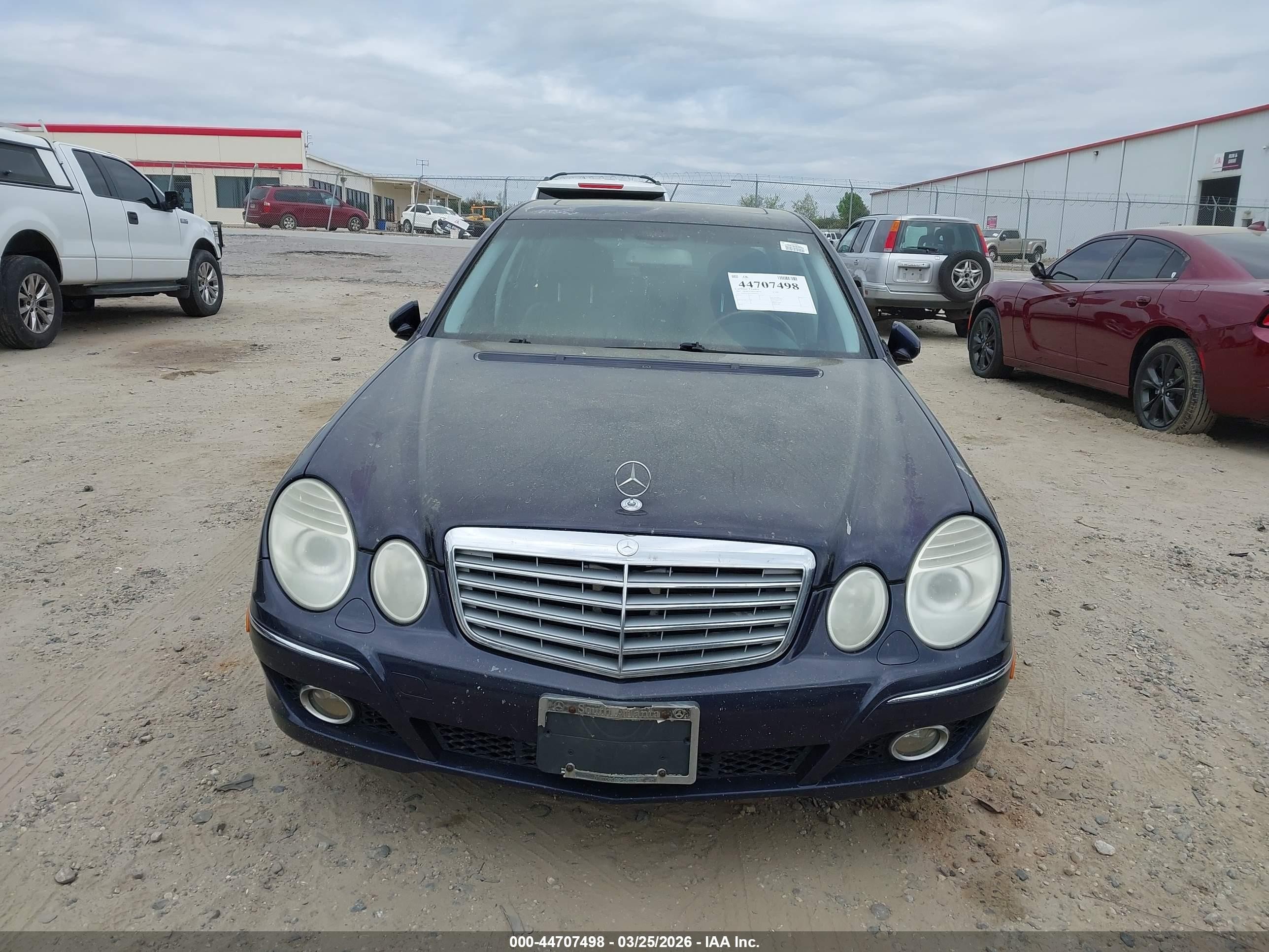 2007 Mercedes-benz E 350   Синий vin: WDBUF56X37B008530