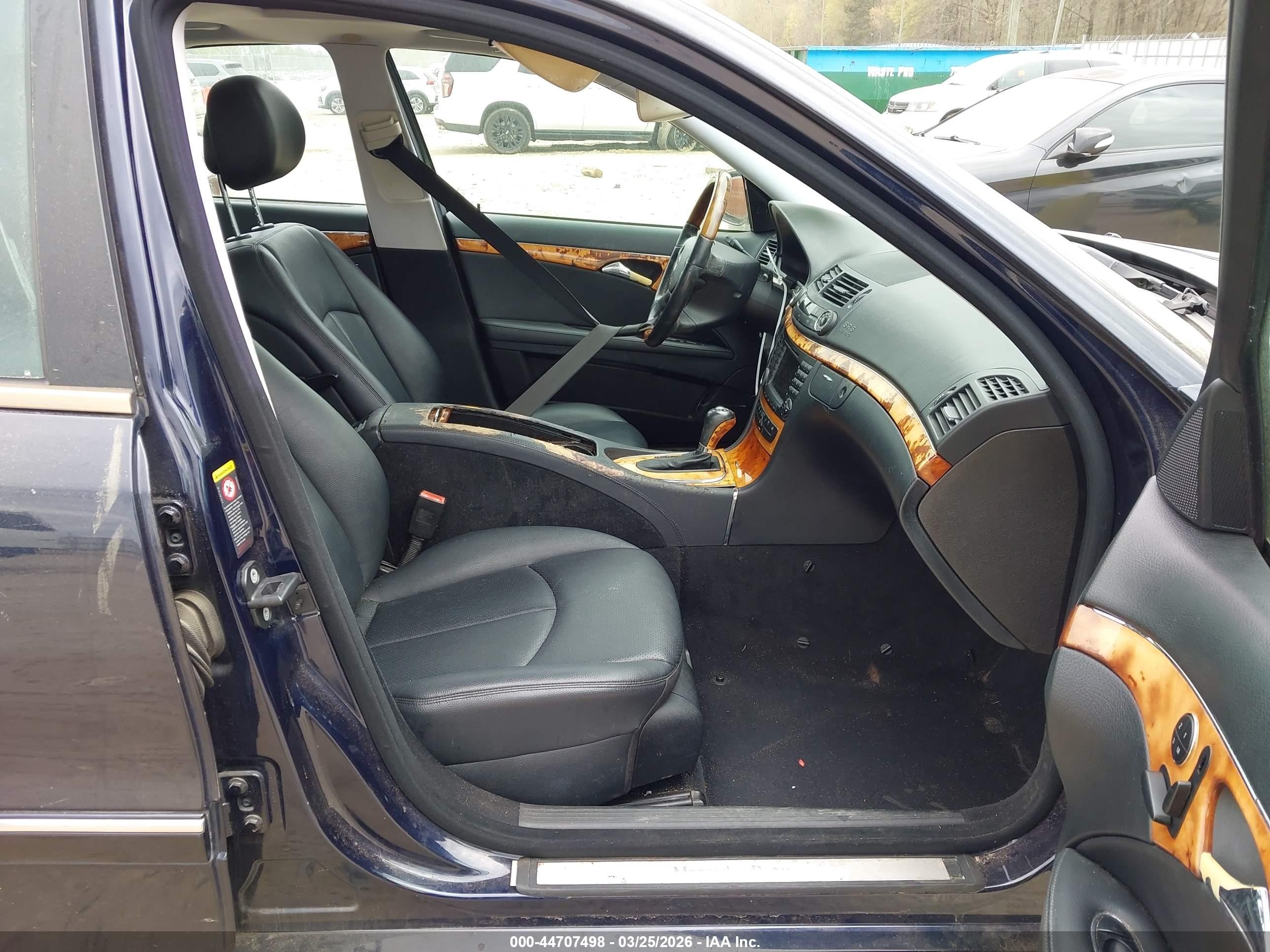 2007 Mercedes-benz E 350   Синий vin: WDBUF56X37B008530