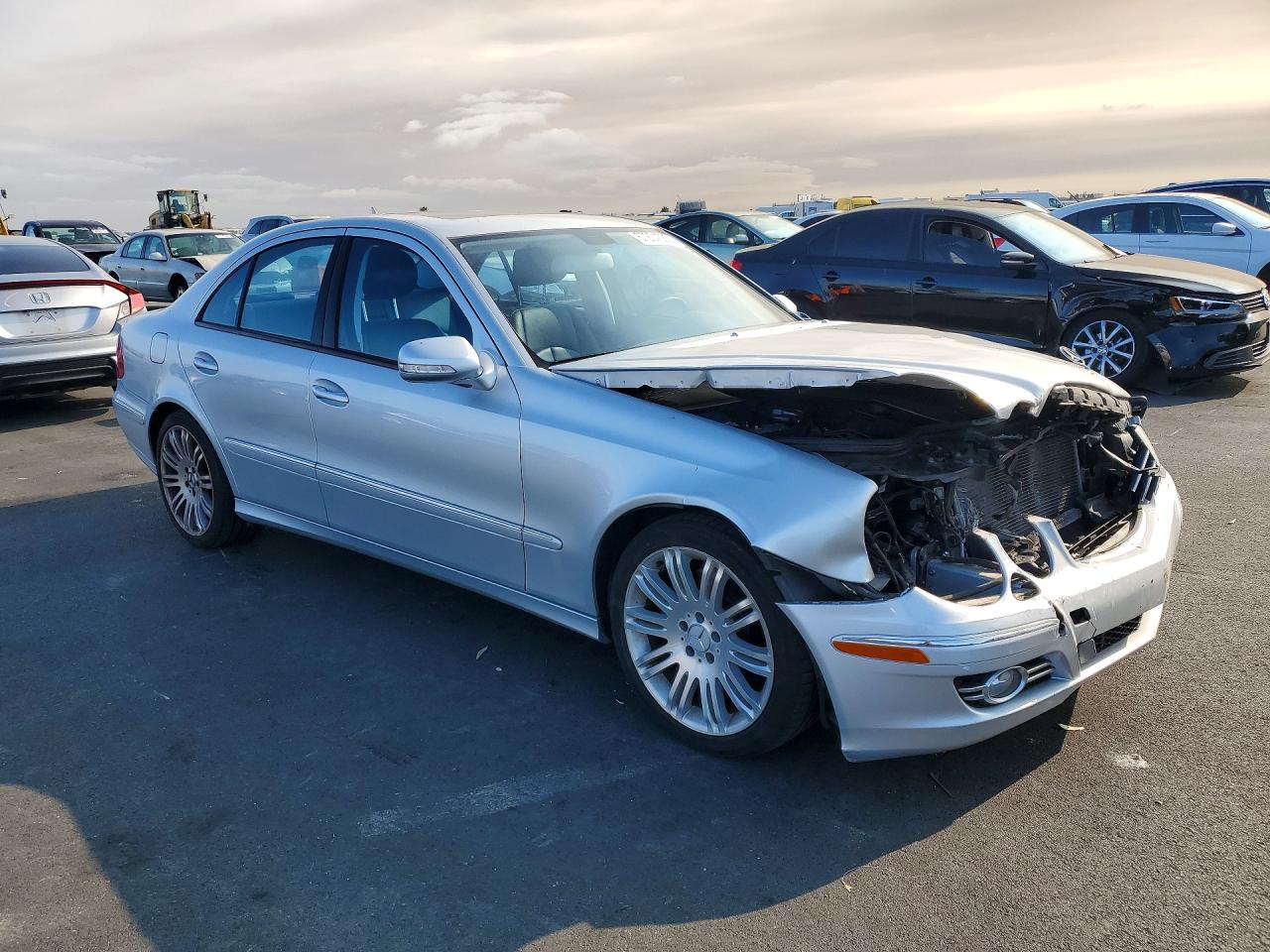 2007 Mercedes-benz E 350 Silver vin: WDBUF56X37B070722