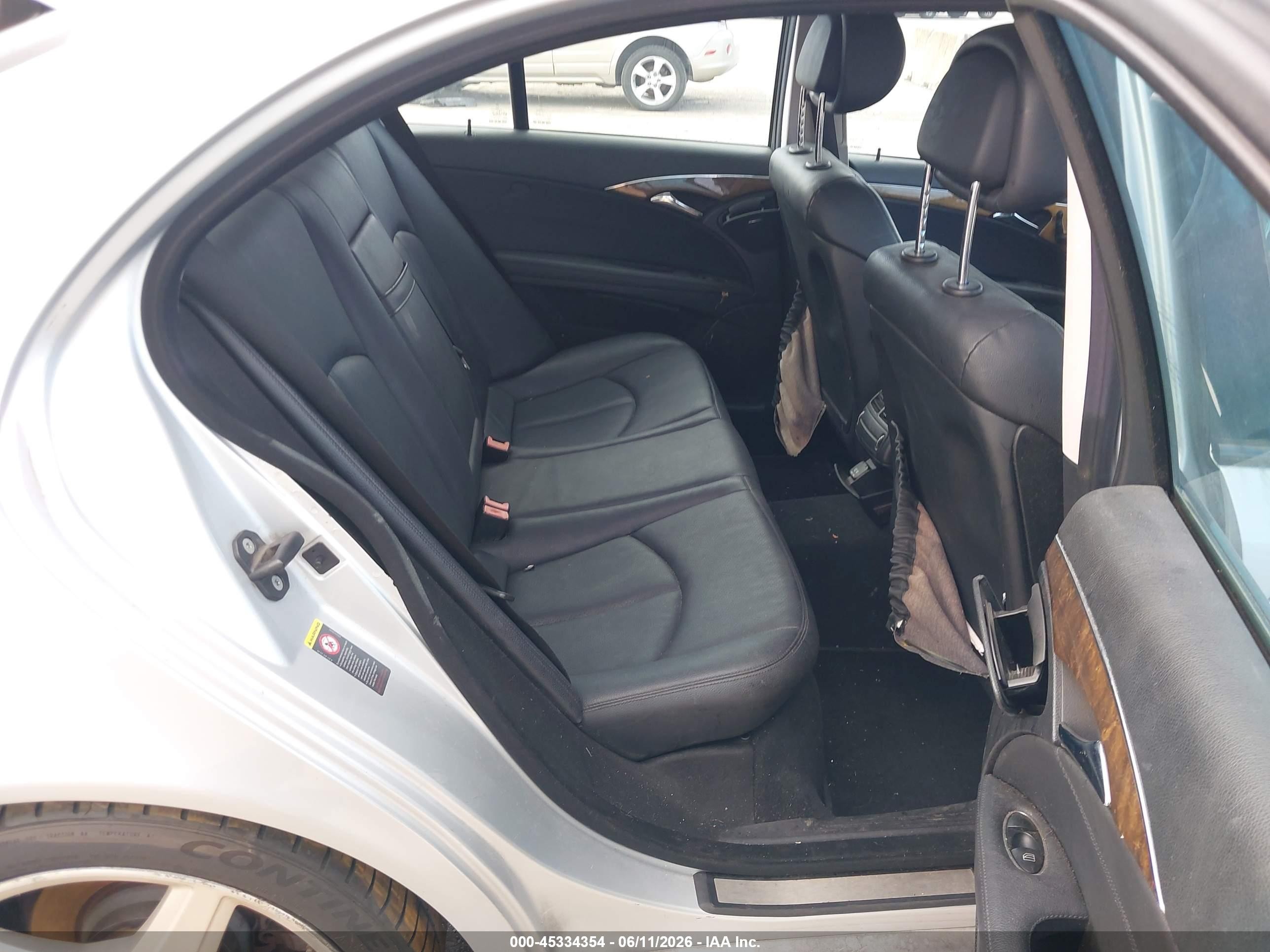 2008 Mercedes-benz E 350   Silver vin: WDBUF56X38B314175