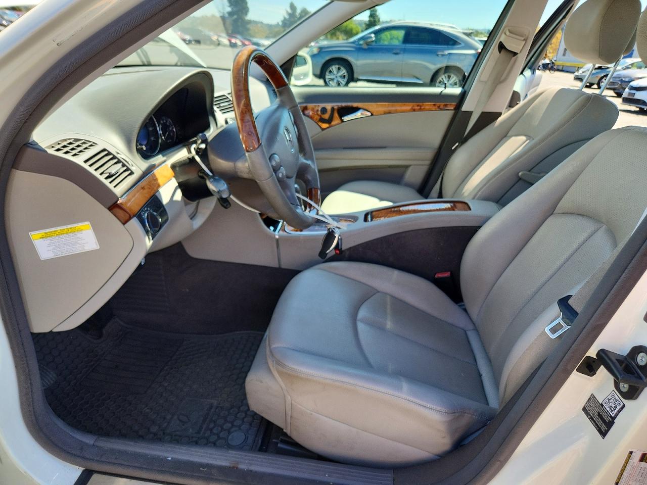 2009 Mercedes-benz E 350 White vin: WDBUF56X39B368397