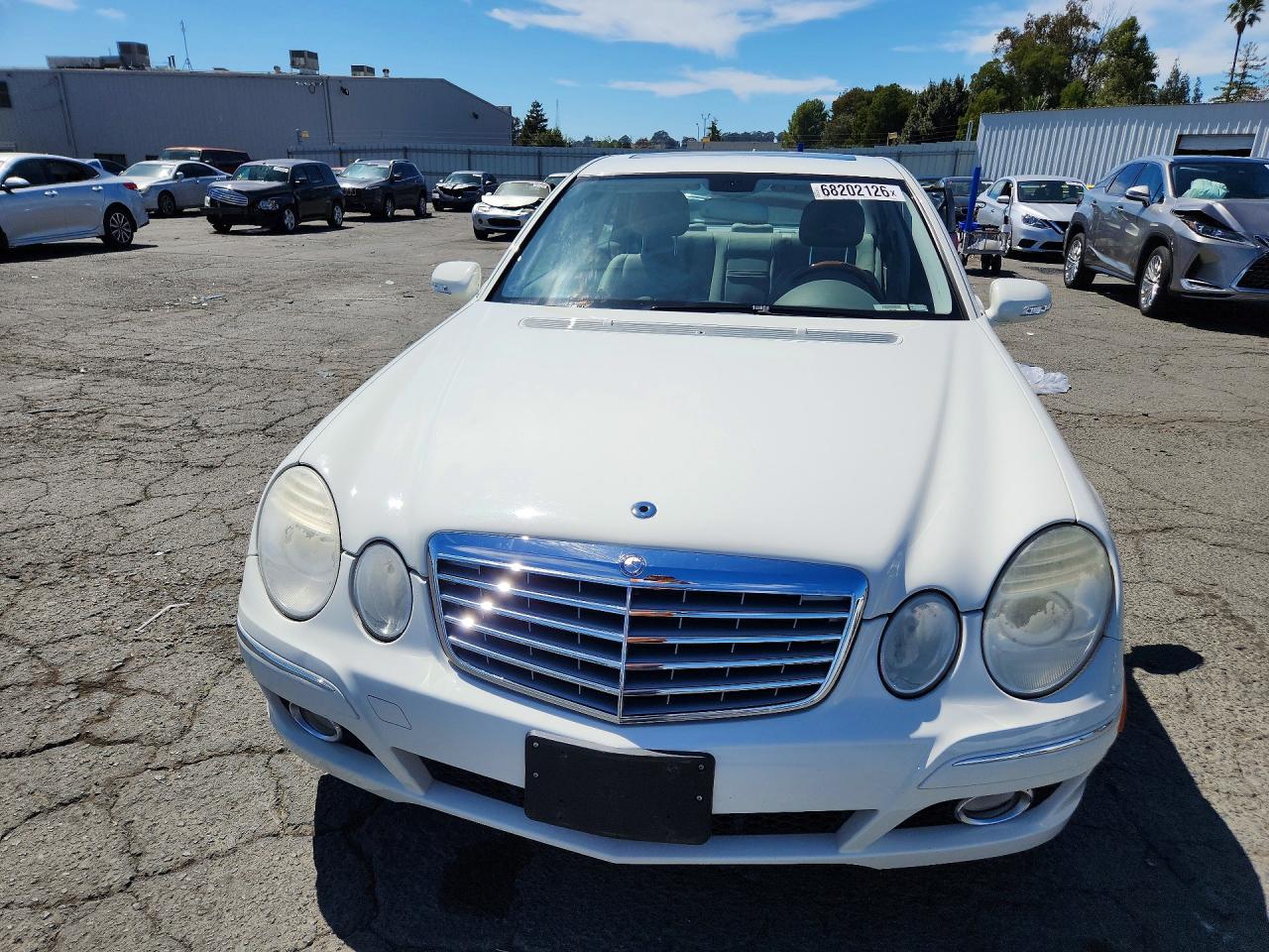 2009 Mercedes-benz E 350 White vin: WDBUF56X39B368397