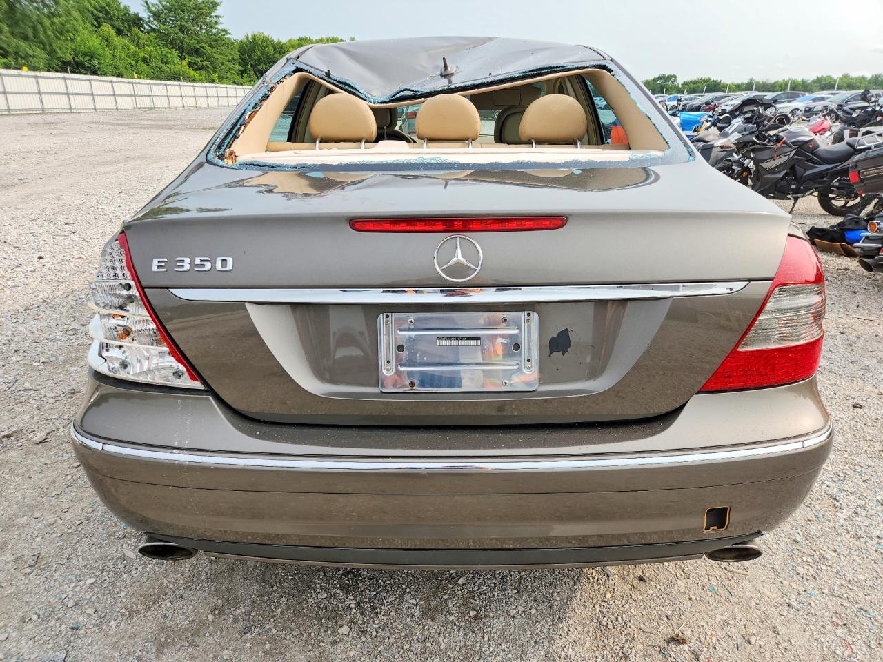 2009 Mercedes-benz E 350 Gray vin: WDBUF56X39B407568