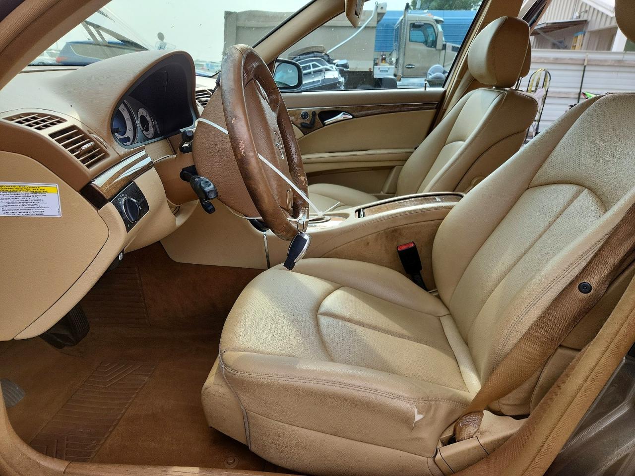 2009 Mercedes-benz E 350 Gray vin: WDBUF56X39B407568