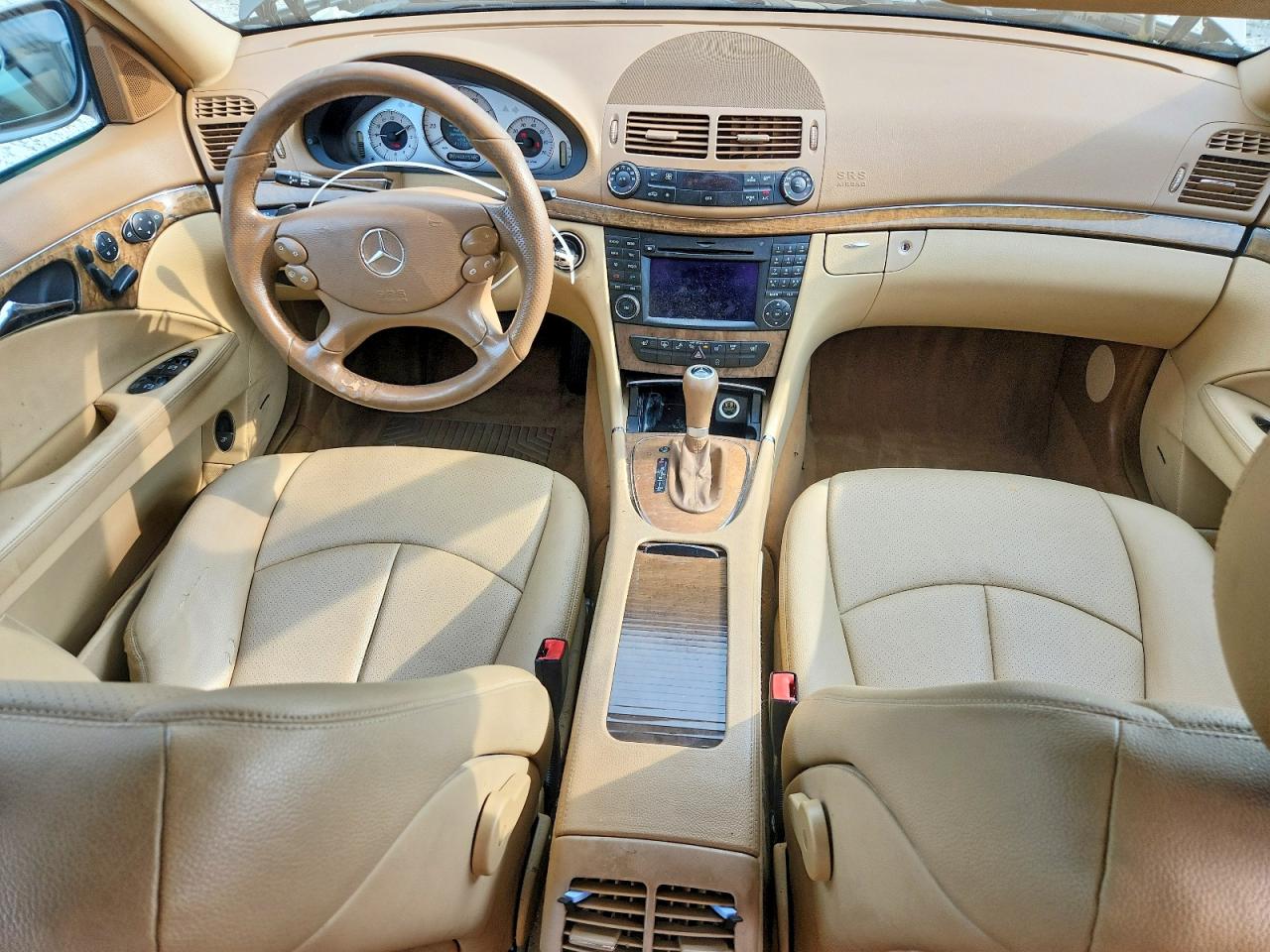 2009 Mercedes-benz E 350 Gray vin: WDBUF56X39B407568
