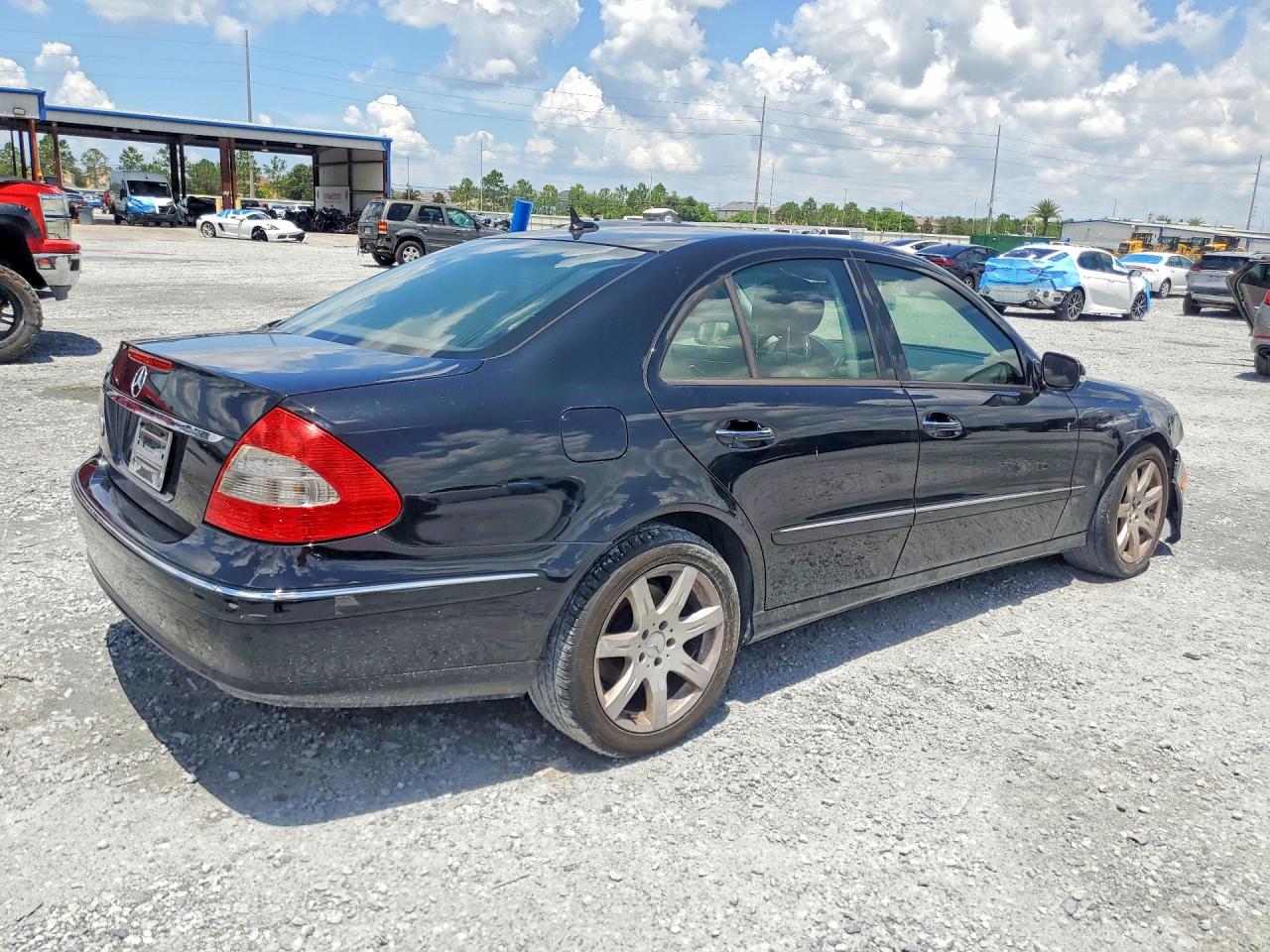2007 Mercedes-benz E 350 Black vin: WDBUF56X47A992163