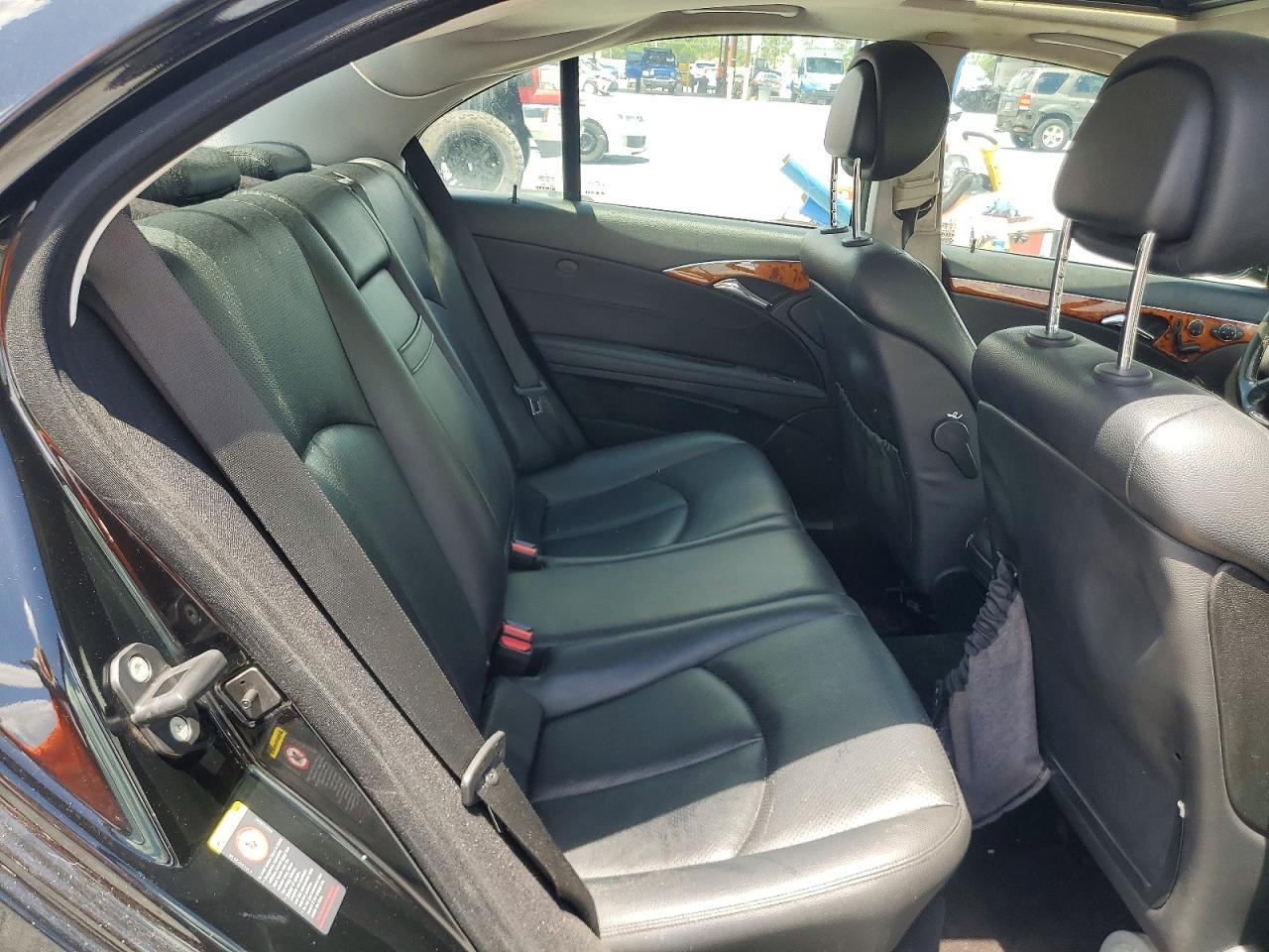 2007 Mercedes-benz E 350 Black vin: WDBUF56X47A992163