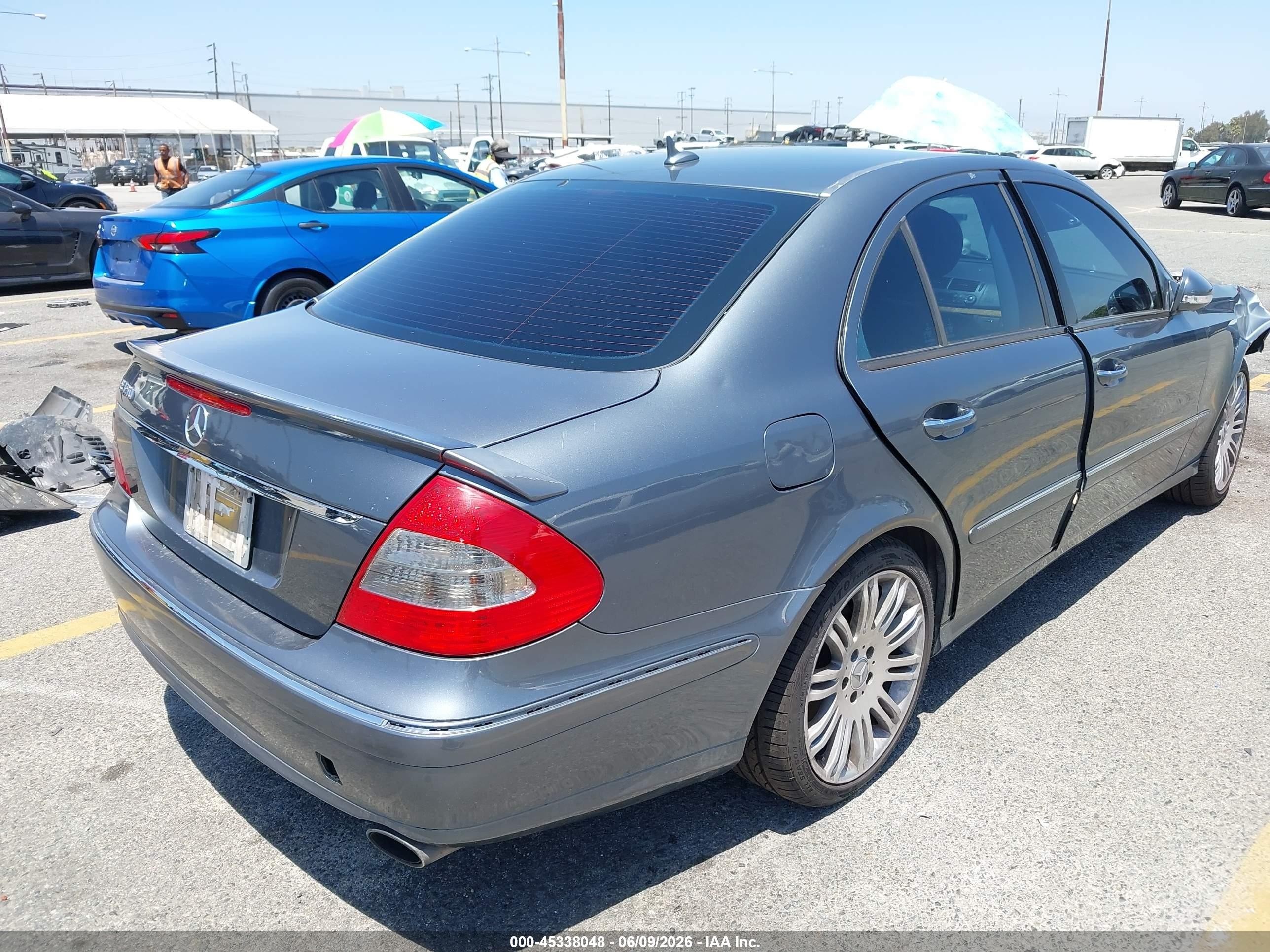2007 Mercedes-benz E 350   Коричневый vin: WDBUF56X47B009475