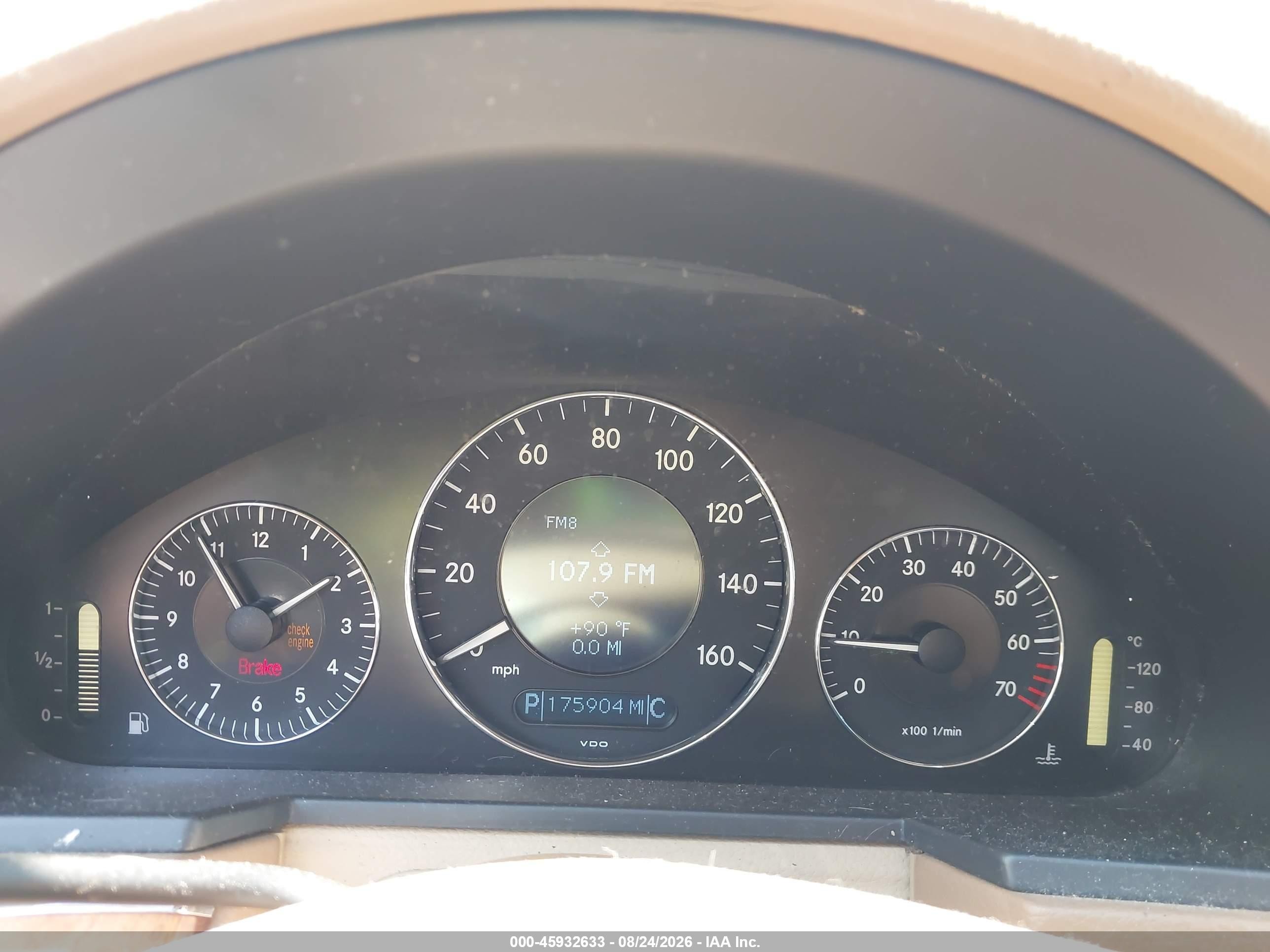 2007 Mercedes-benz E 350 White vin: WDBUF56X47B024719