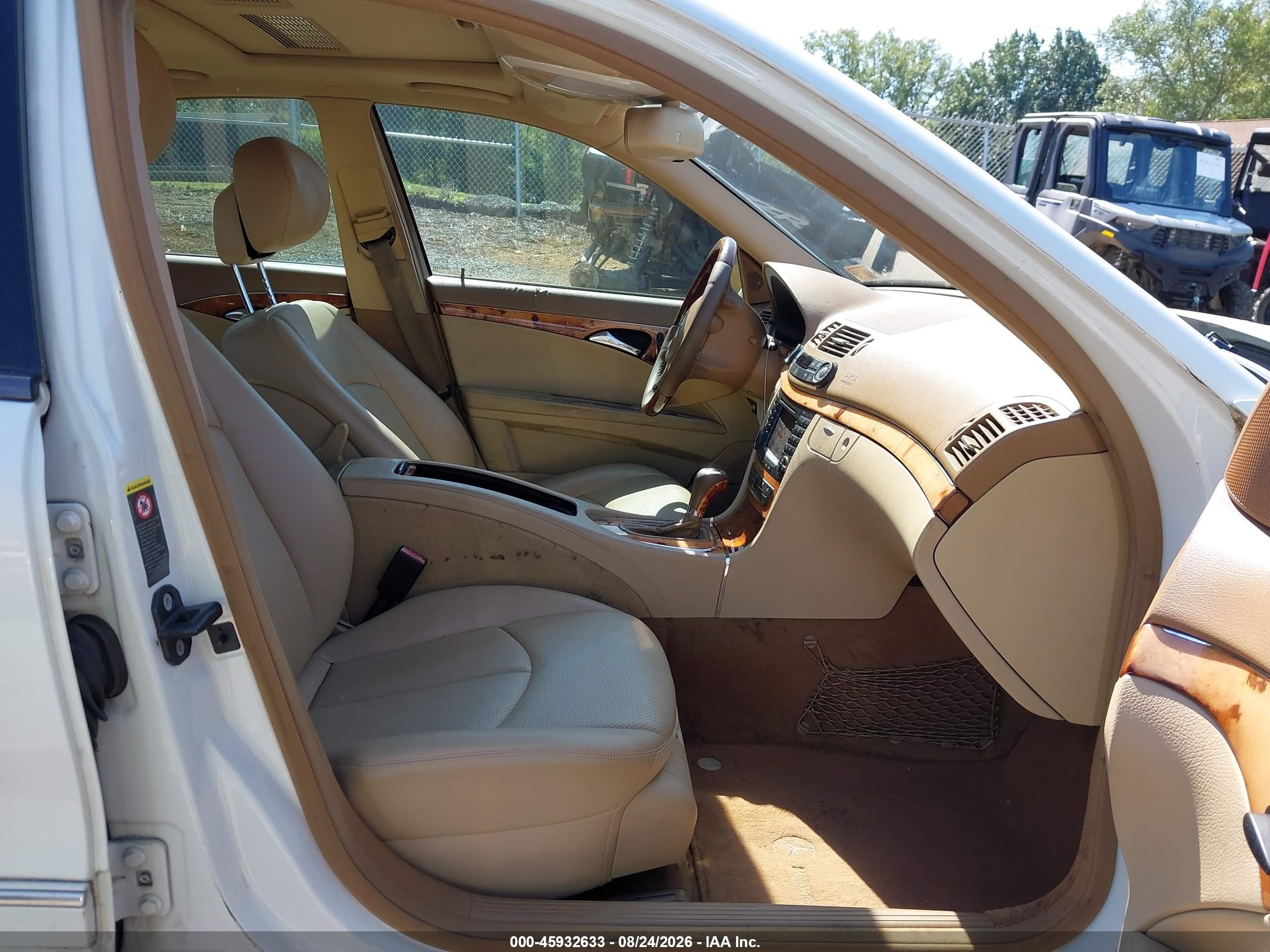 2007 Mercedes-benz E 350 White vin: WDBUF56X47B024719