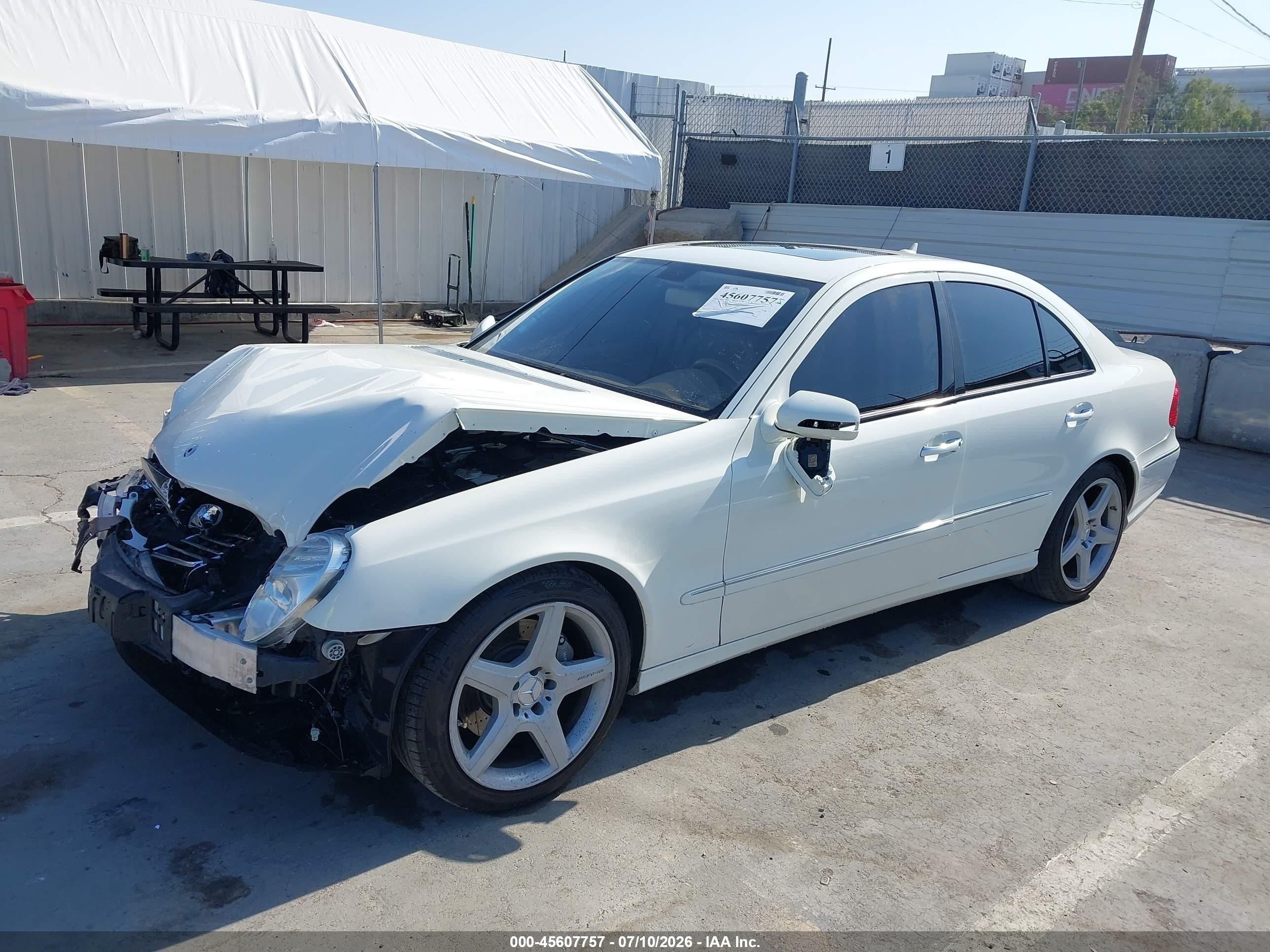 2009 Mercedes-benz E 350   White vin: WDBUF56X49B435623