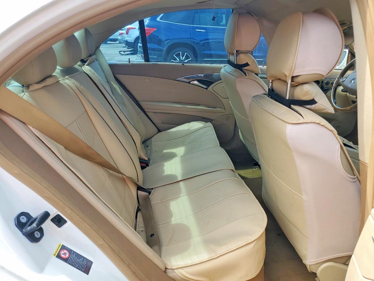 2007 Mercedes-benz E 350 White vin: WDBUF56X57B078904