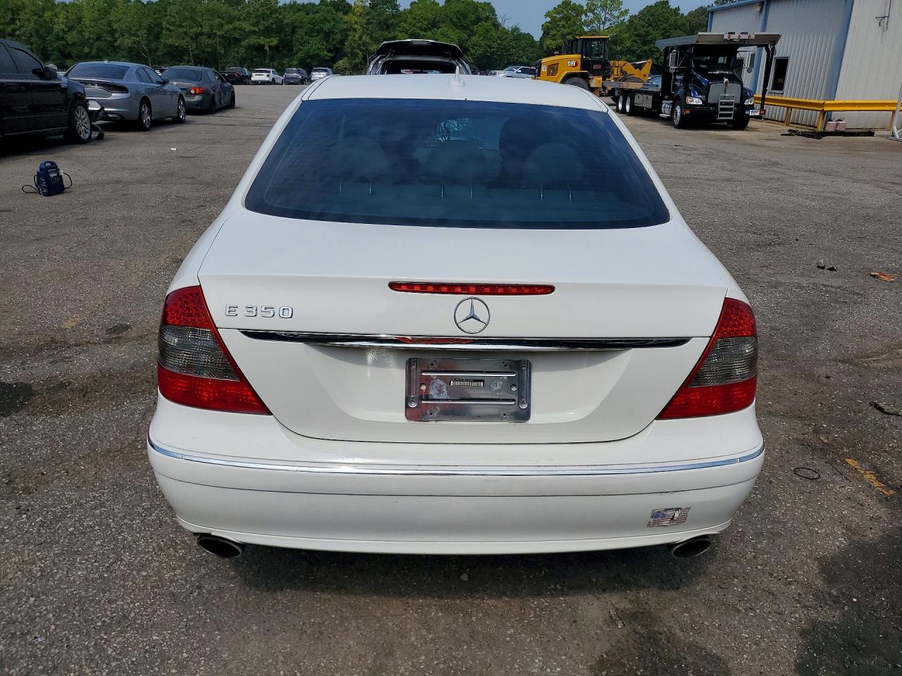 2007 Mercedes-benz E 350 White vin: WDBUF56X57B078904