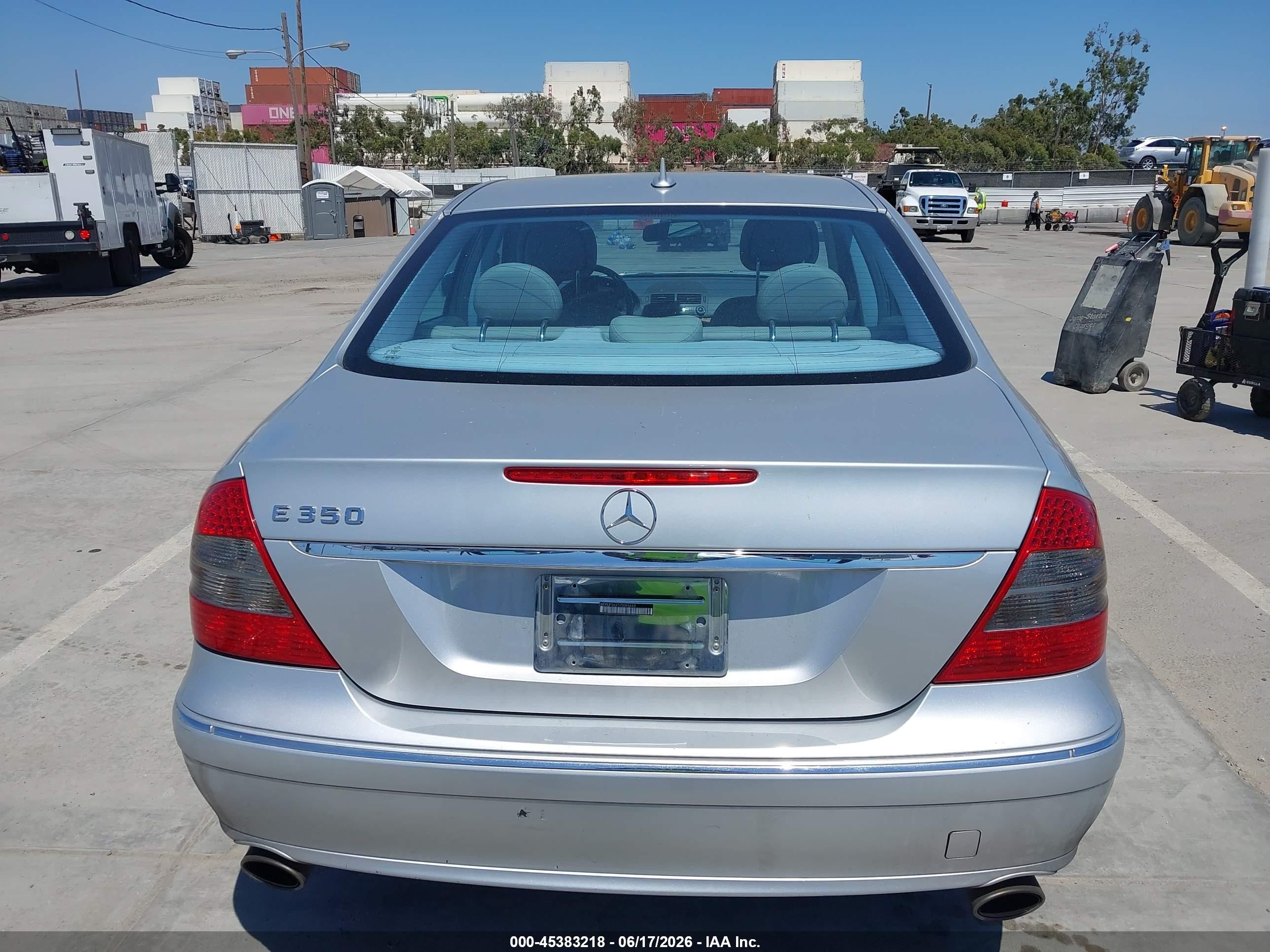 2007 Mercedes-benz E 350   Silver vin: WDBUF56X57B085660