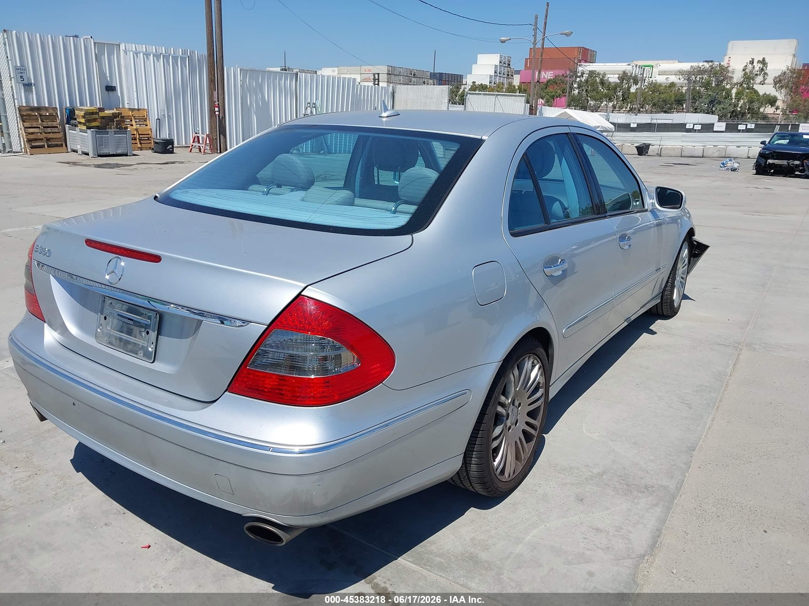 2007 Mercedes-benz E 350   Silver vin: WDBUF56X57B085660