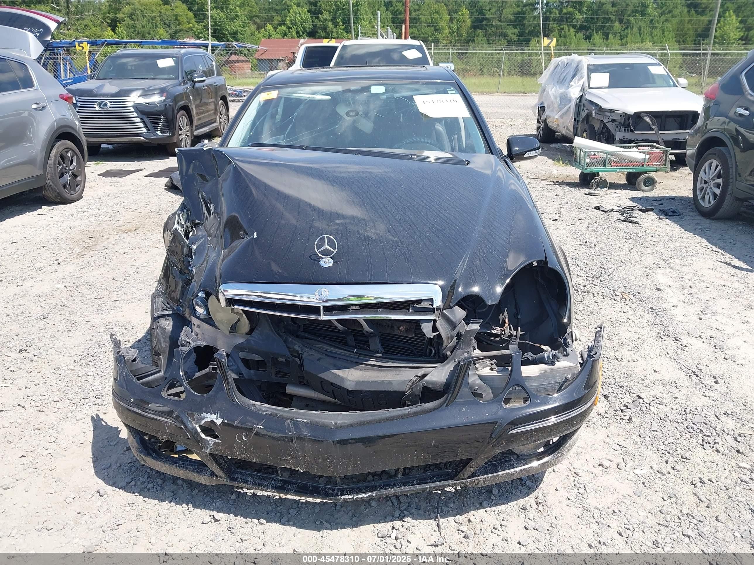 2008 Mercedes-benz E 350   Black vin: WDBUF56X58B200971