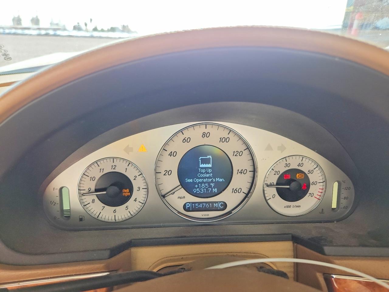 2009 Mercedes-benz E 350 Red vin: WDBUF56X59B369731