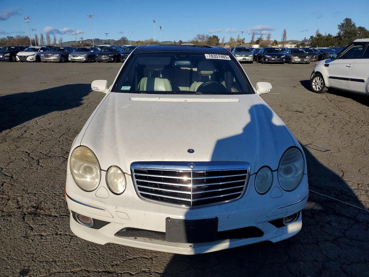 2008 Mercedes-benz E 350 White vin: WDBUF56X68B353097