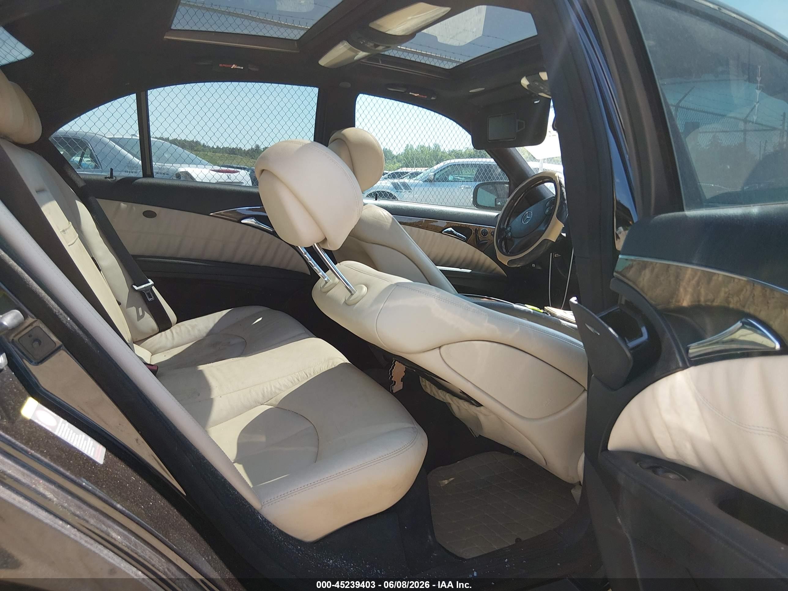 2007 Mercedes-benz E 350   Black vin: WDBUF56X77B036475