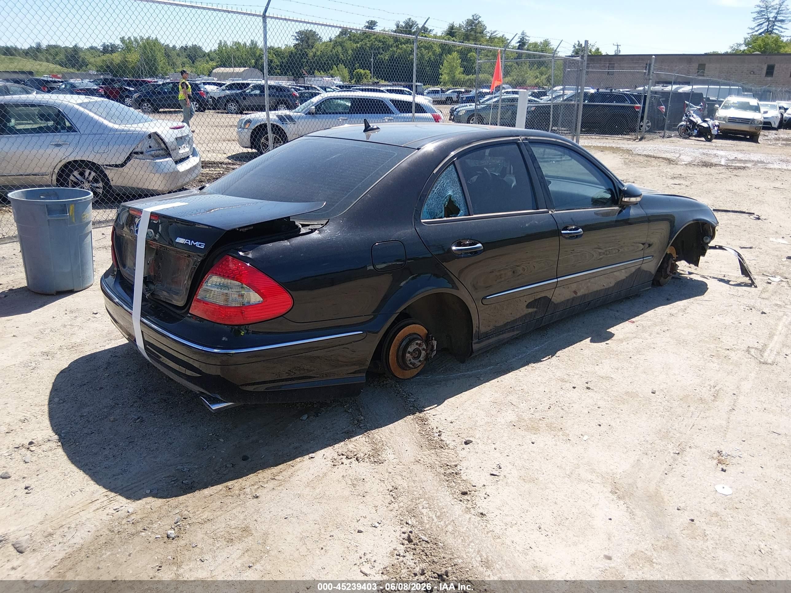 2007 Mercedes-benz E 350   Black vin: WDBUF56X77B036475