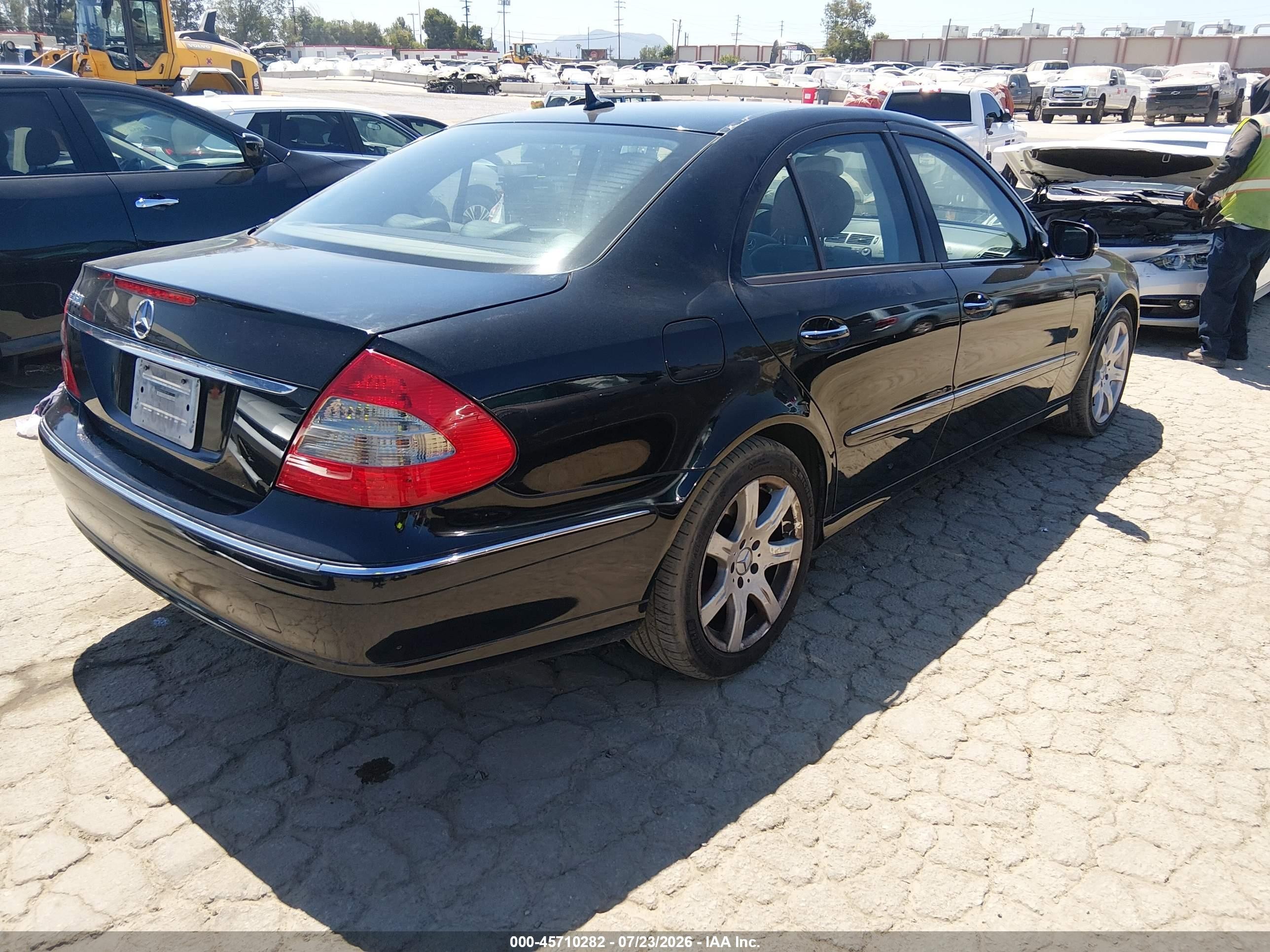 2007 Mercedes-benz E 350   Black vin: WDBUF56X77B091475