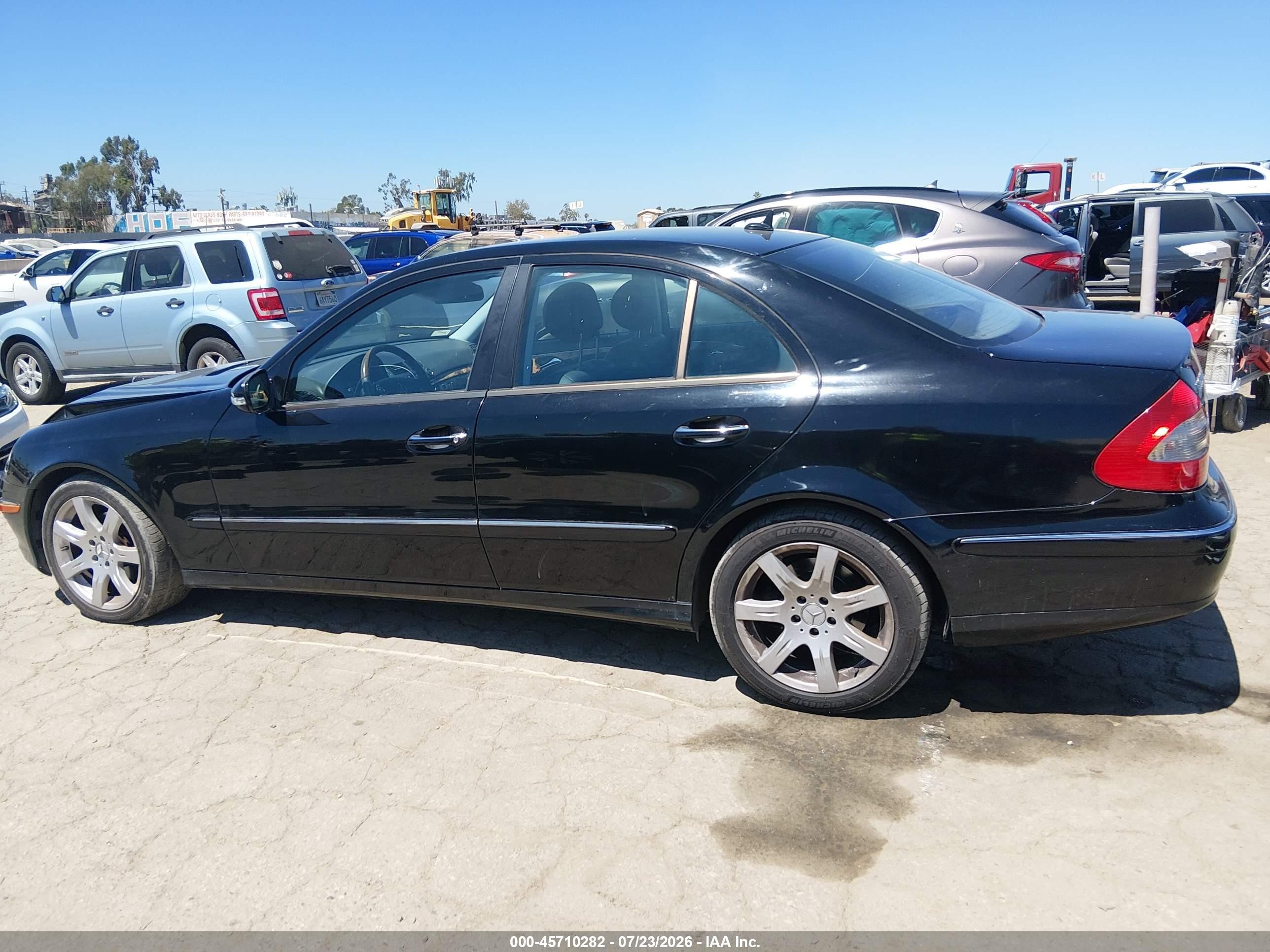 2007 Mercedes-benz E 350   Black vin: WDBUF56X77B091475