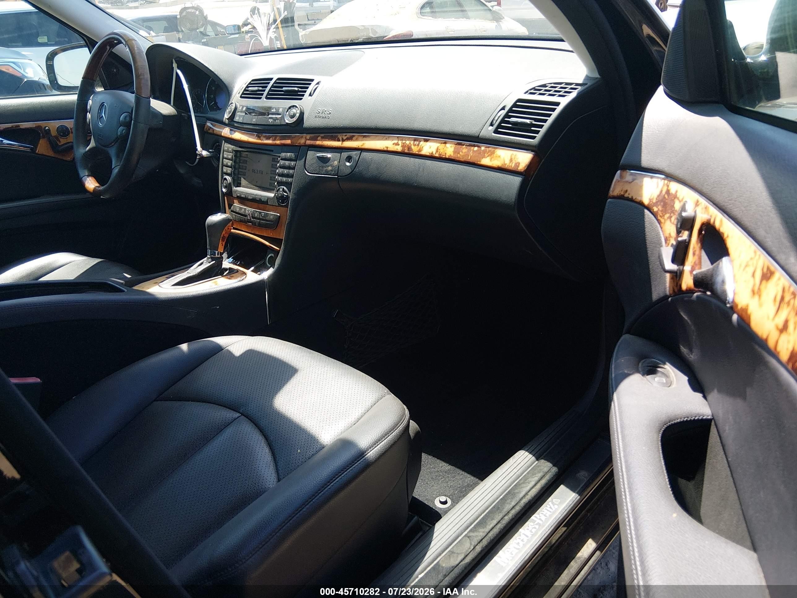2007 Mercedes-benz E 350   Black vin: WDBUF56X77B091475
