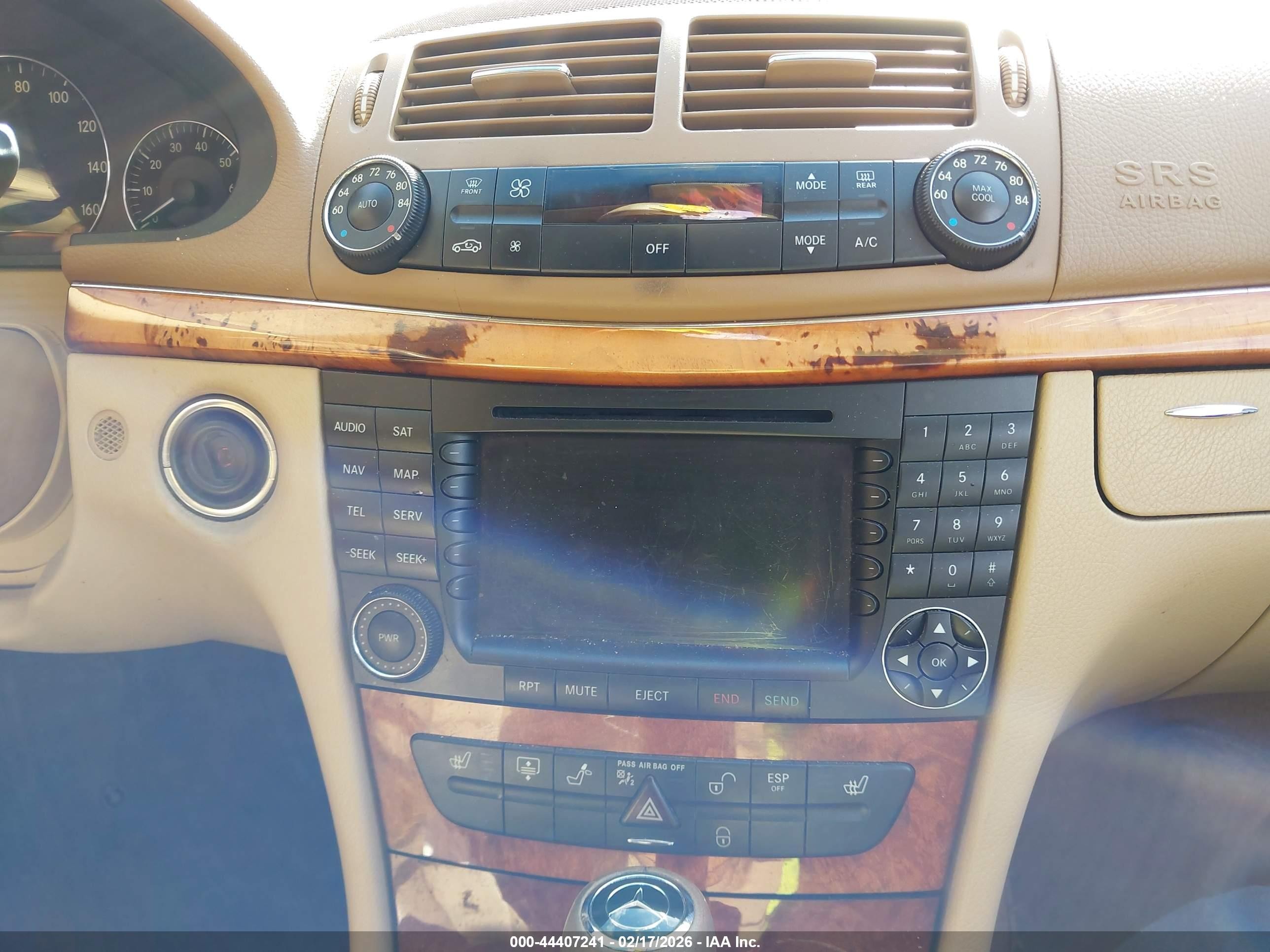 2007 Mercedes-benz E 350   Белый vin: WDBUF56X77B099205