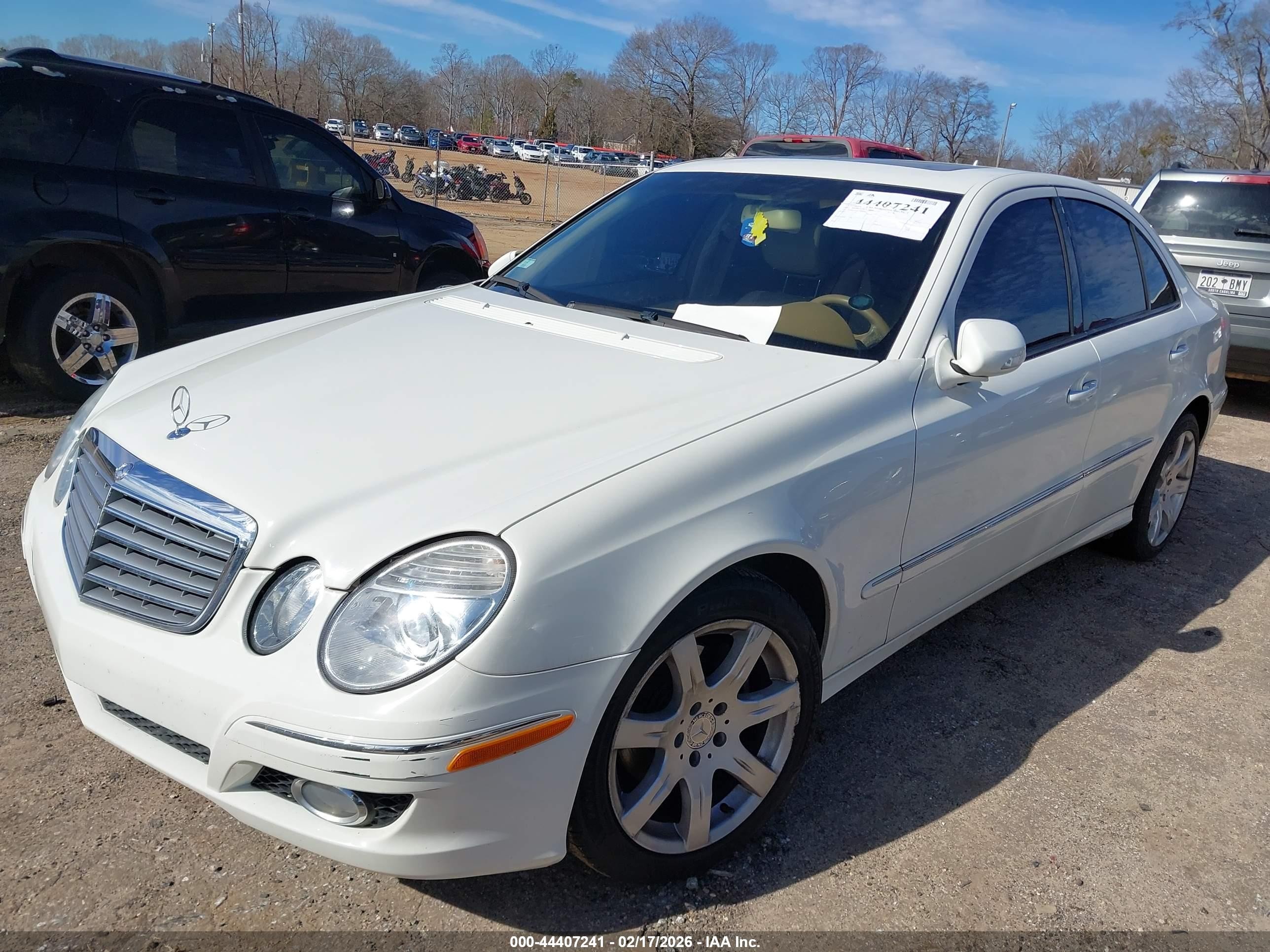 2007 Mercedes-benz E 350   Белый vin: WDBUF56X77B099205