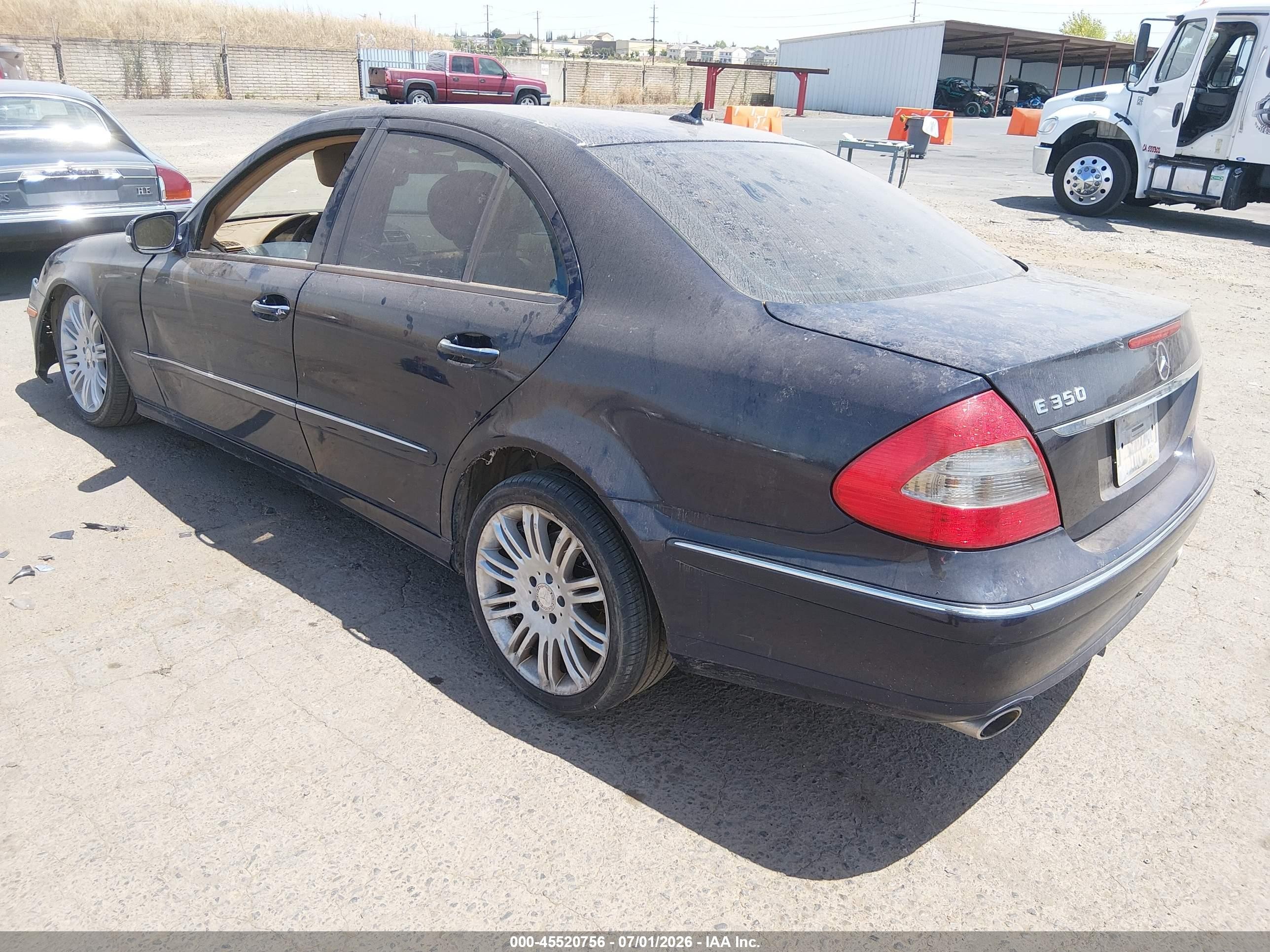 2008 Mercedes-benz E 350   Blue vin: WDBUF56X78B250366