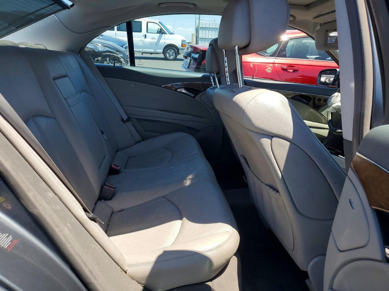 2008 Mercedes-benz E 350 Gray vin: WDBUF56X88B195037