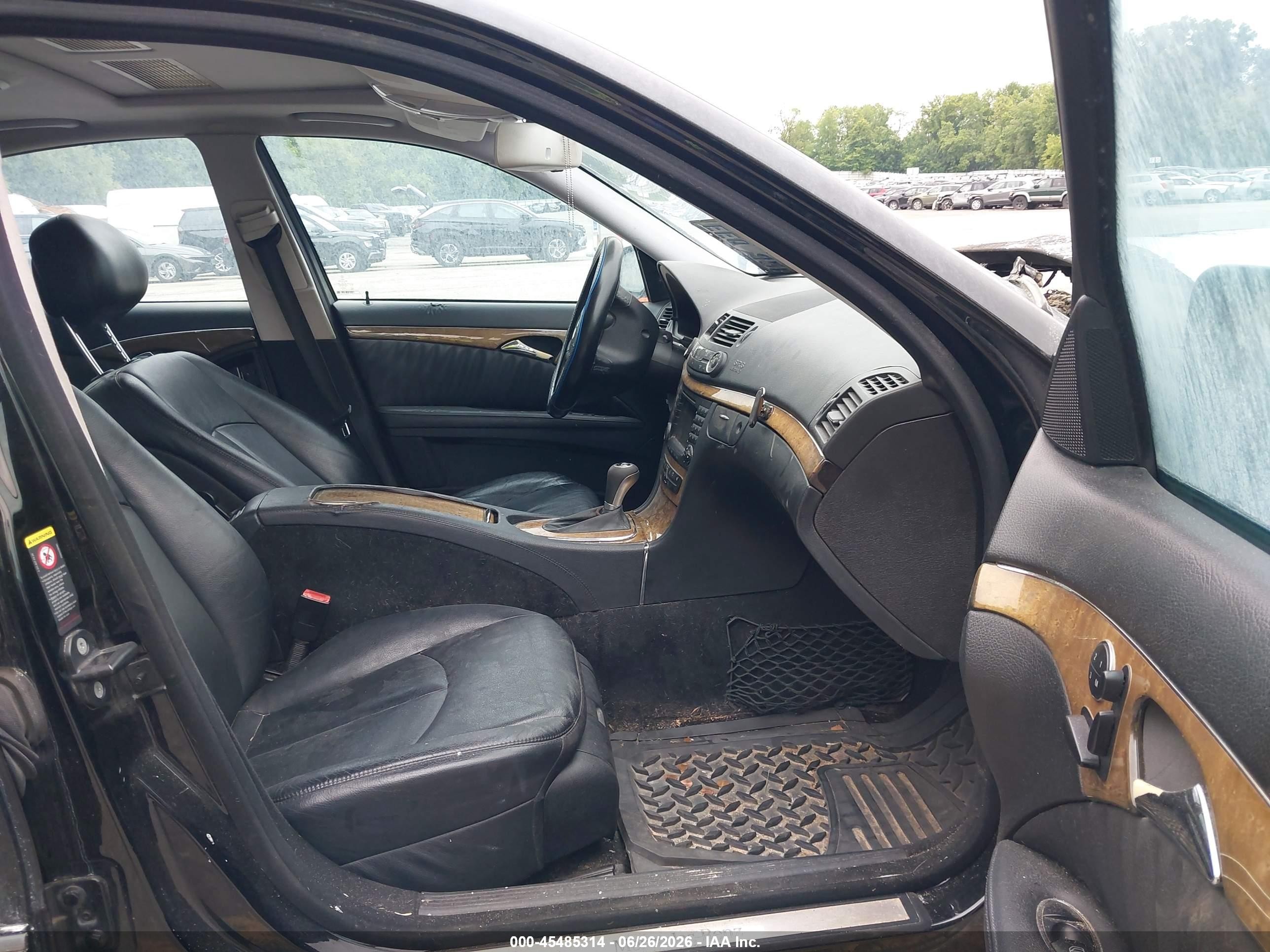 2007 Mercedes-benz E 350   Black vin: WDBUF56X97B064391