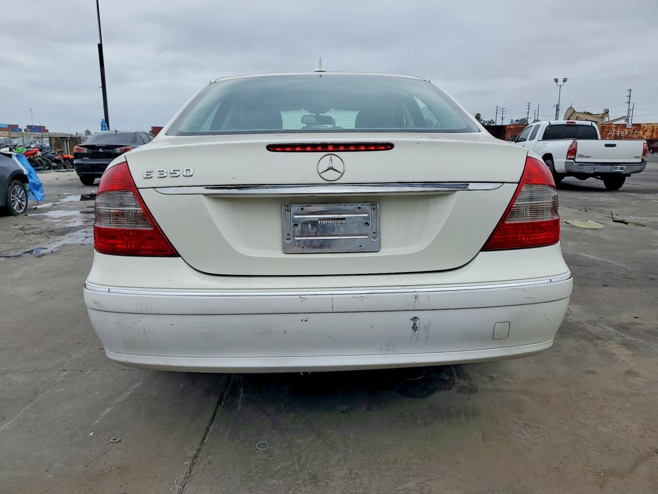 2007 Mercedes-benz E 350 Белый vin: WDBUF56X97B079019