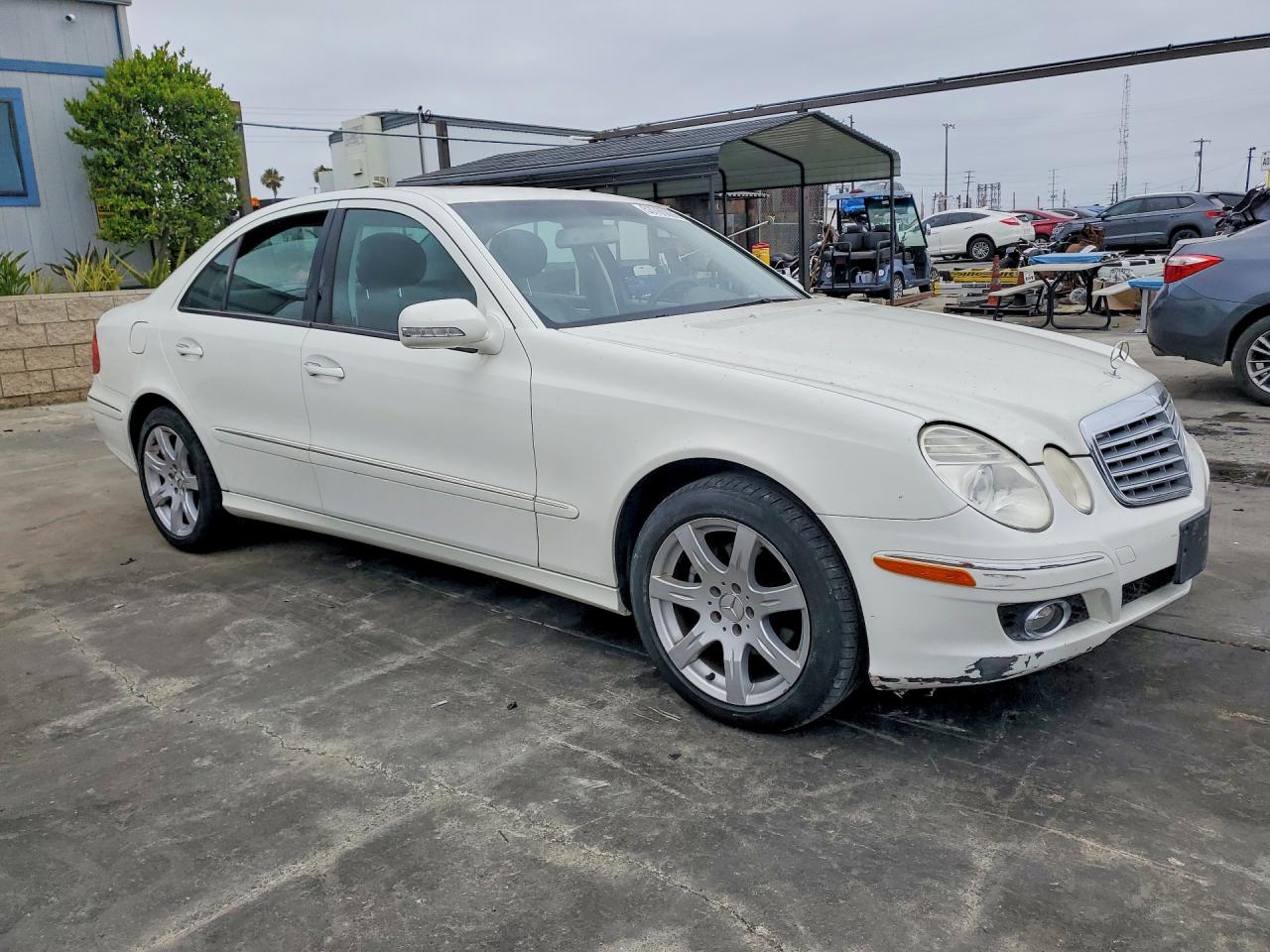 2007 Mercedes-benz E 350 Белый vin: WDBUF56X97B079019