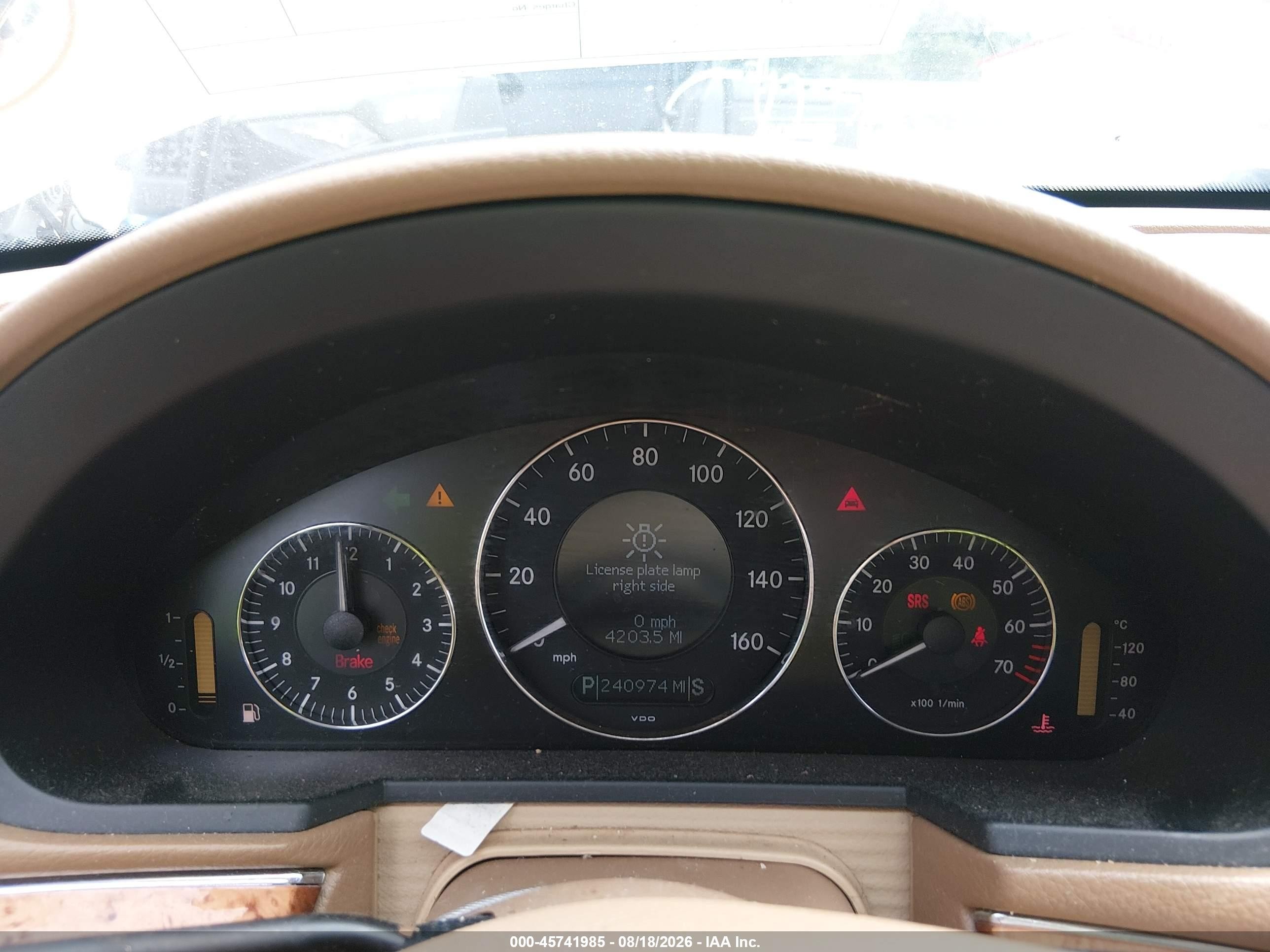 2007 Mercedes-benz E 350   White vin: WDBUF56X97B132379
