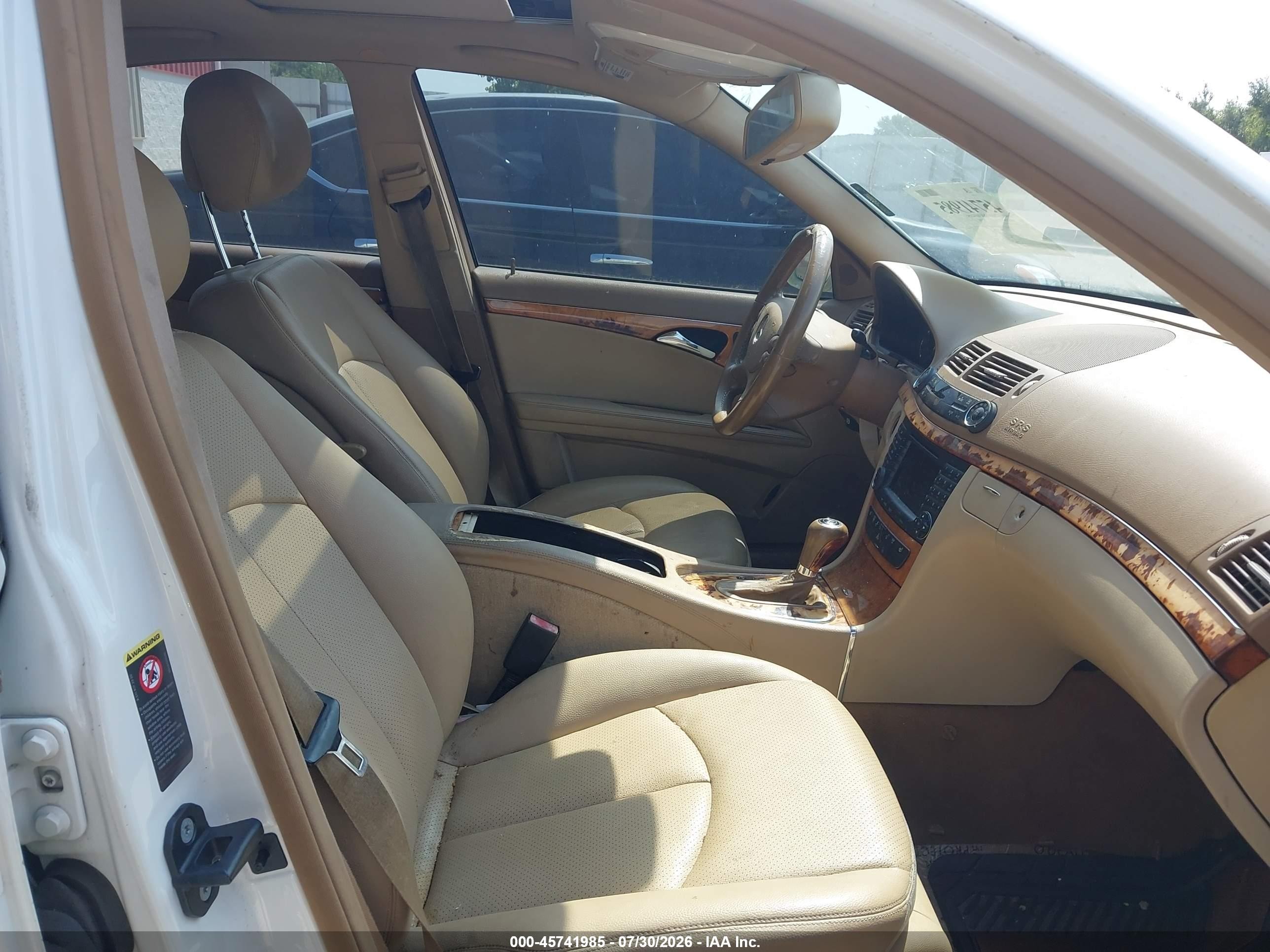 2007 Mercedes-benz E 350   White vin: WDBUF56X97B132379