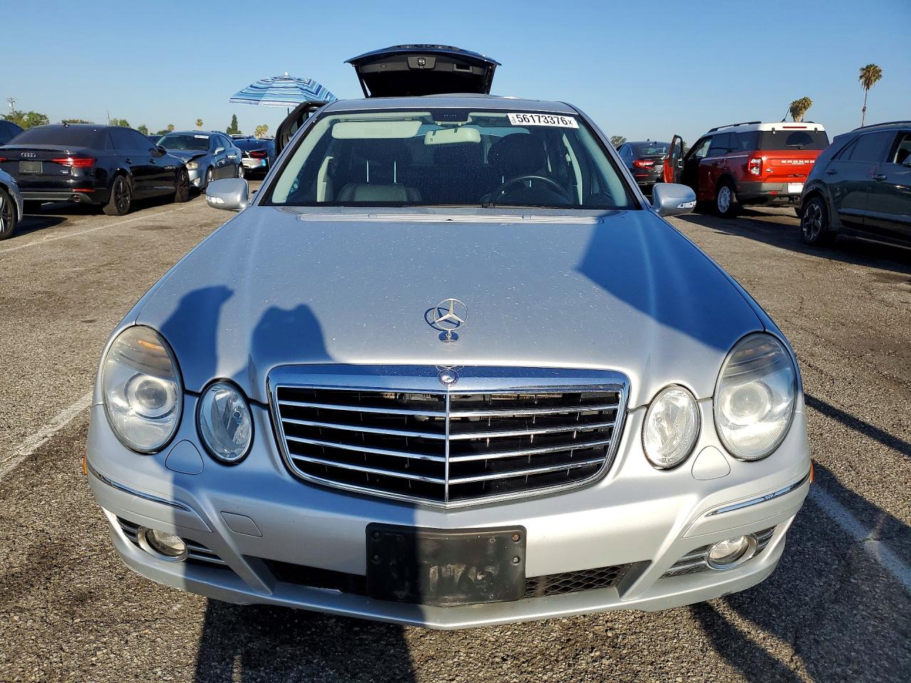 2008 Mercedes-benz E 350 Silver vin: WDBUF56X98B228885