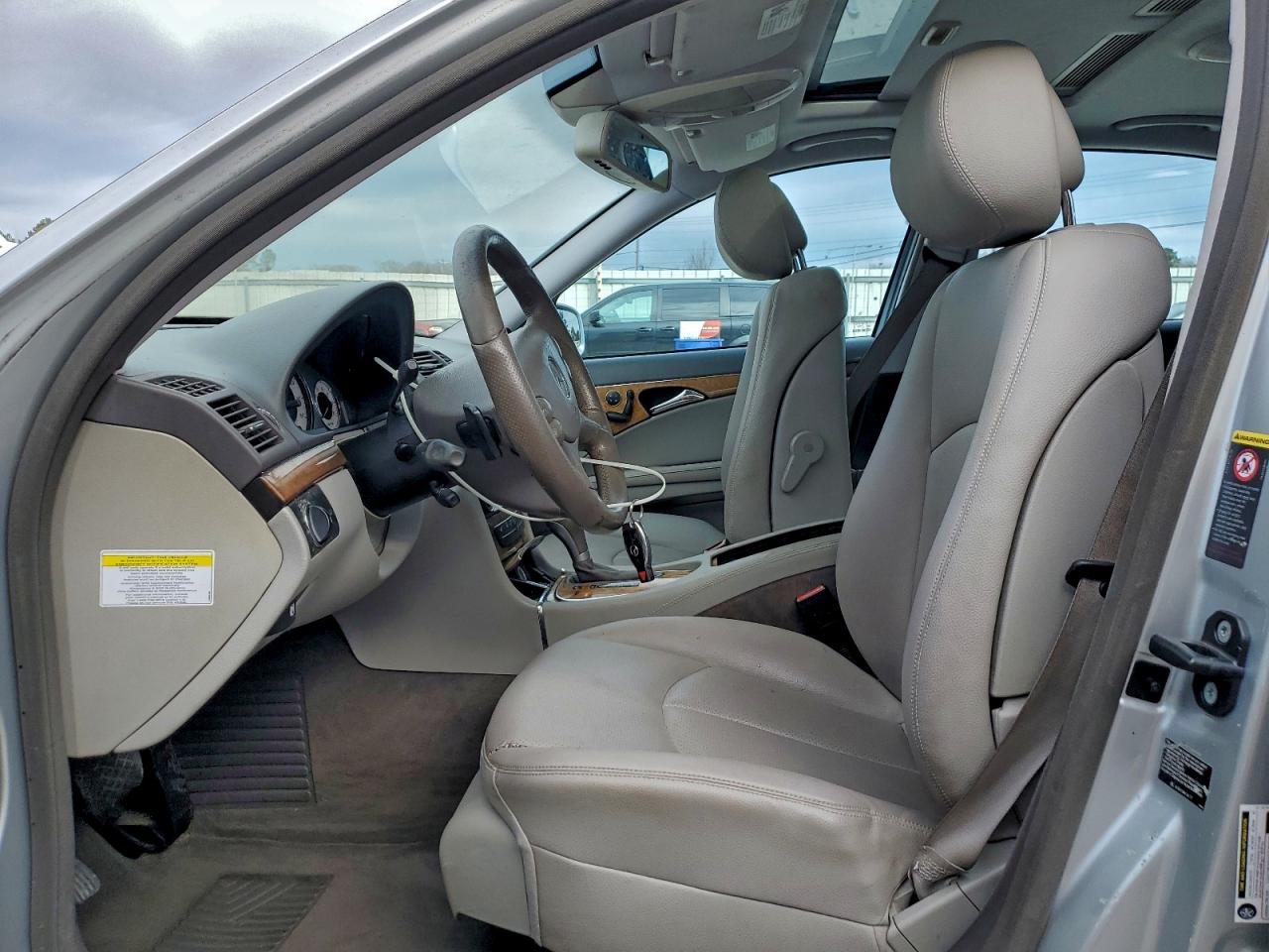 2009 Mercedes-benz E 350 Silver vin: WDBUF56X99B386032